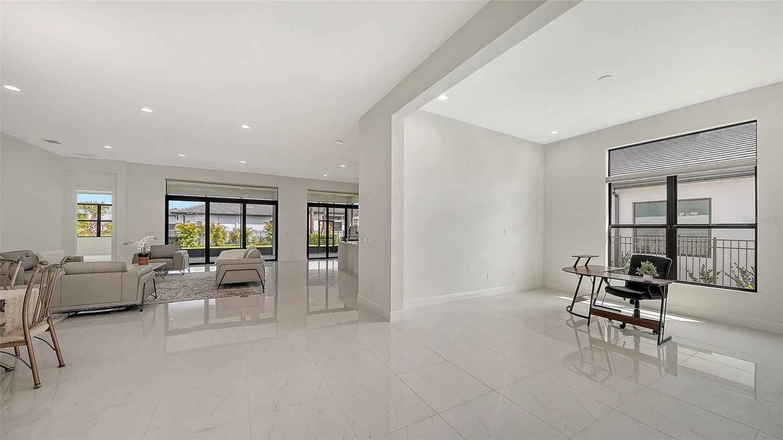 8950 BAROQUE TERRACE