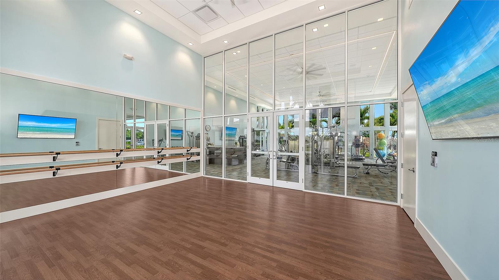 ARTISTRY SARASOTA - Residential