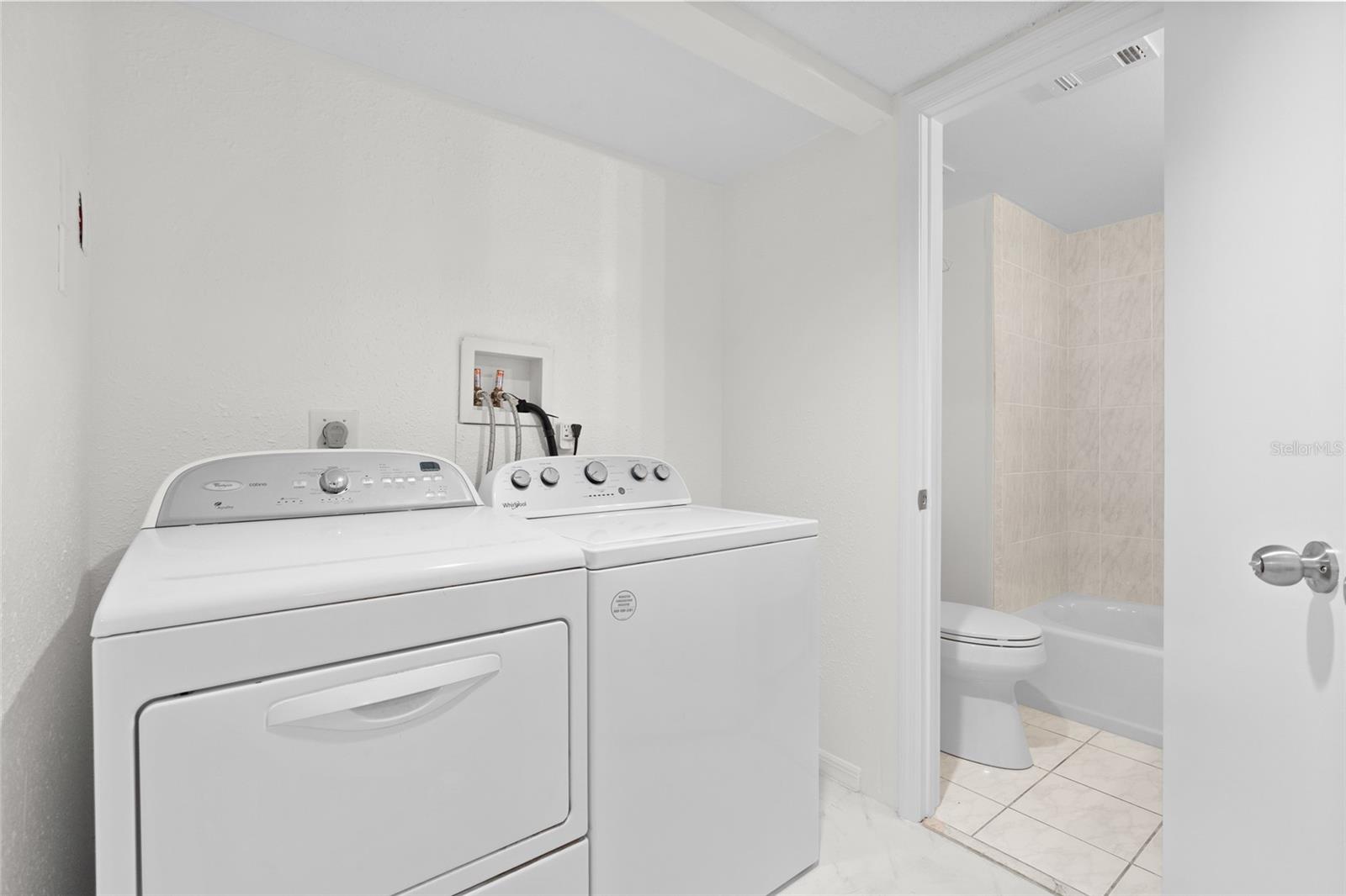 LABELLE CONDO - Residential