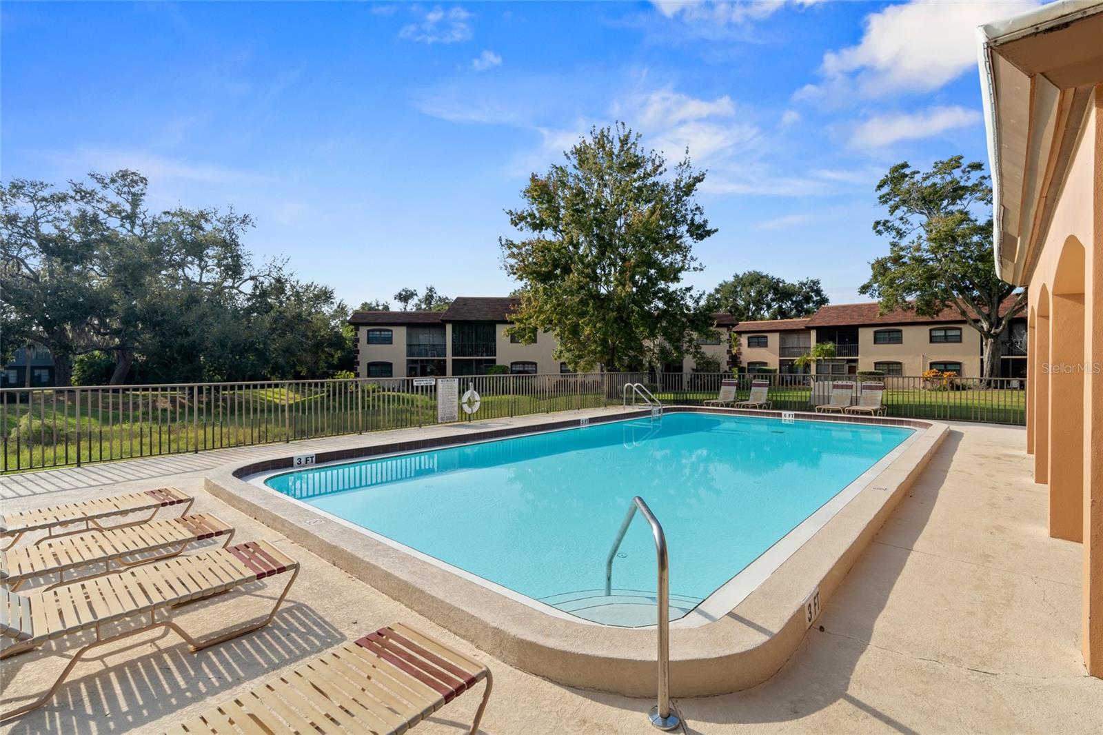 LABELLE CONDO - Residential