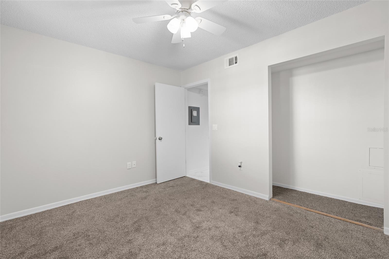 LABELLE CONDO - Residential