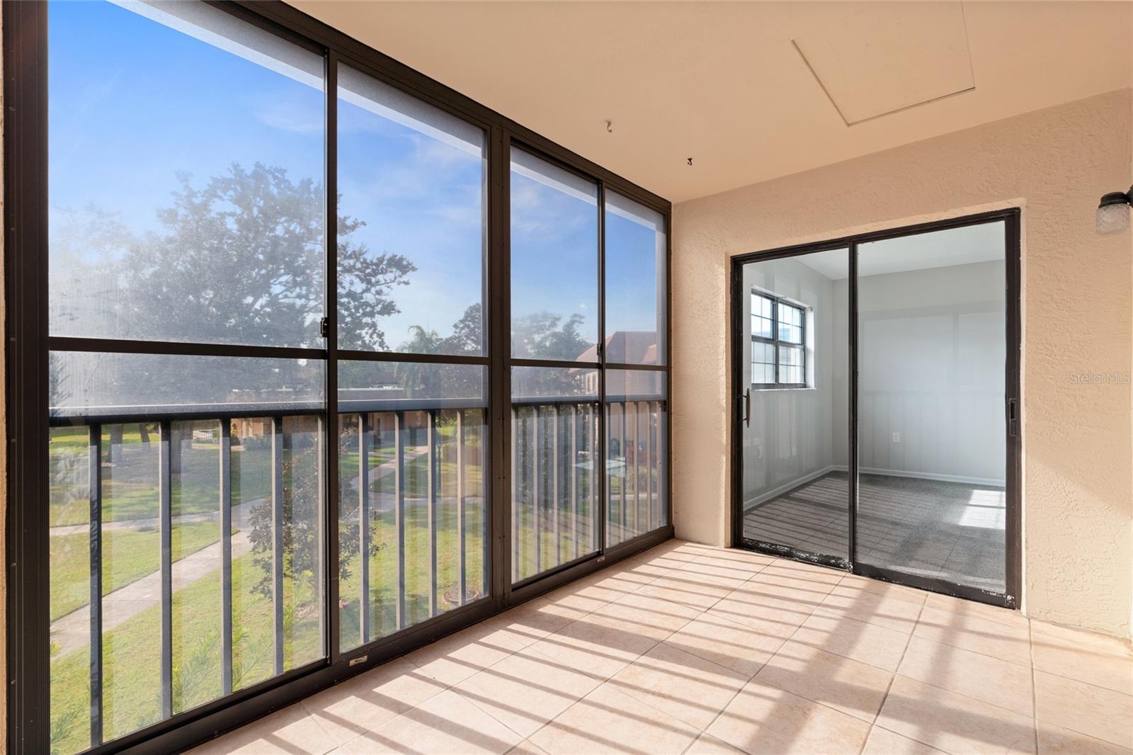 LABELLE CONDO - Residential