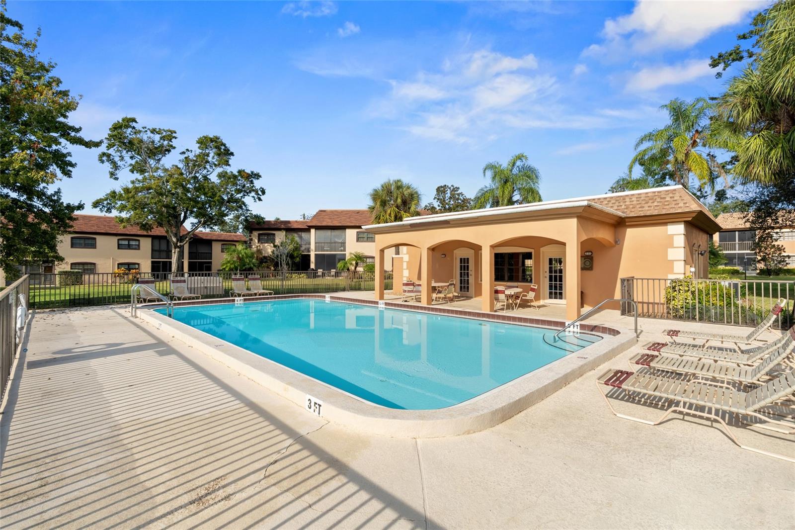 LABELLE CONDO - Residential