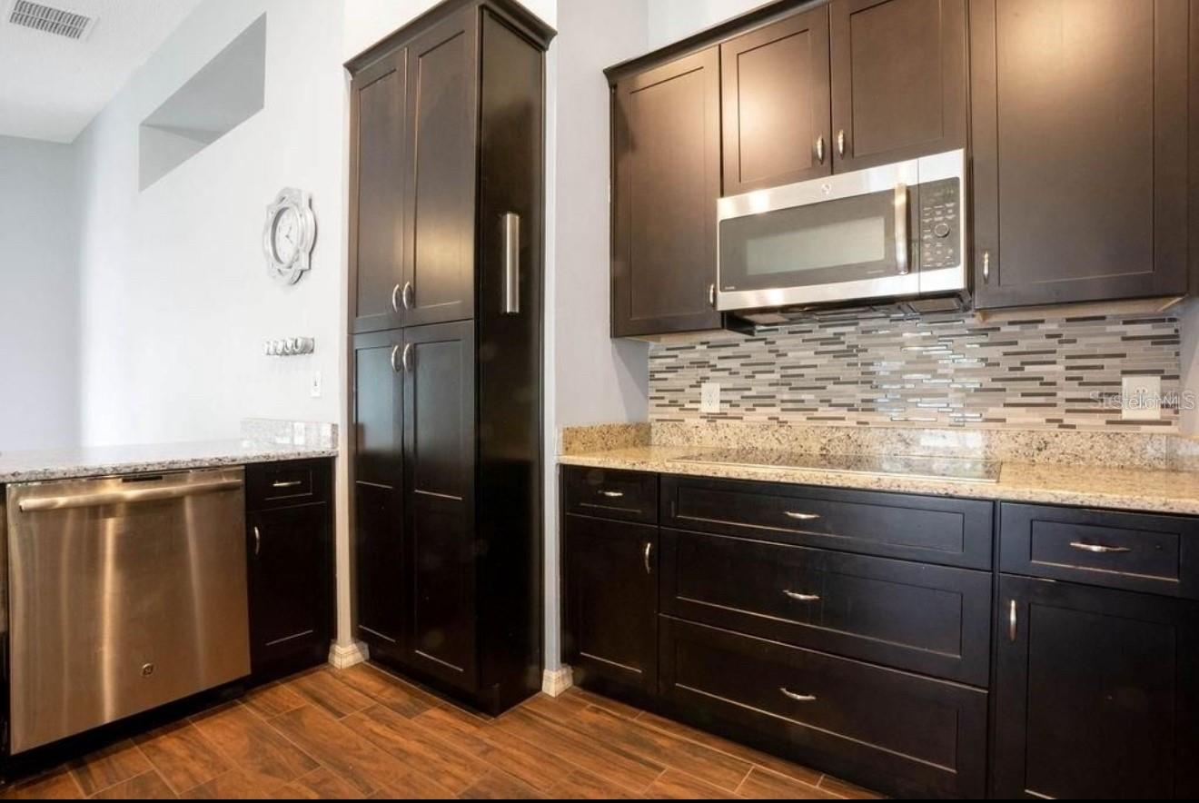 STONEYBROOK - Residential