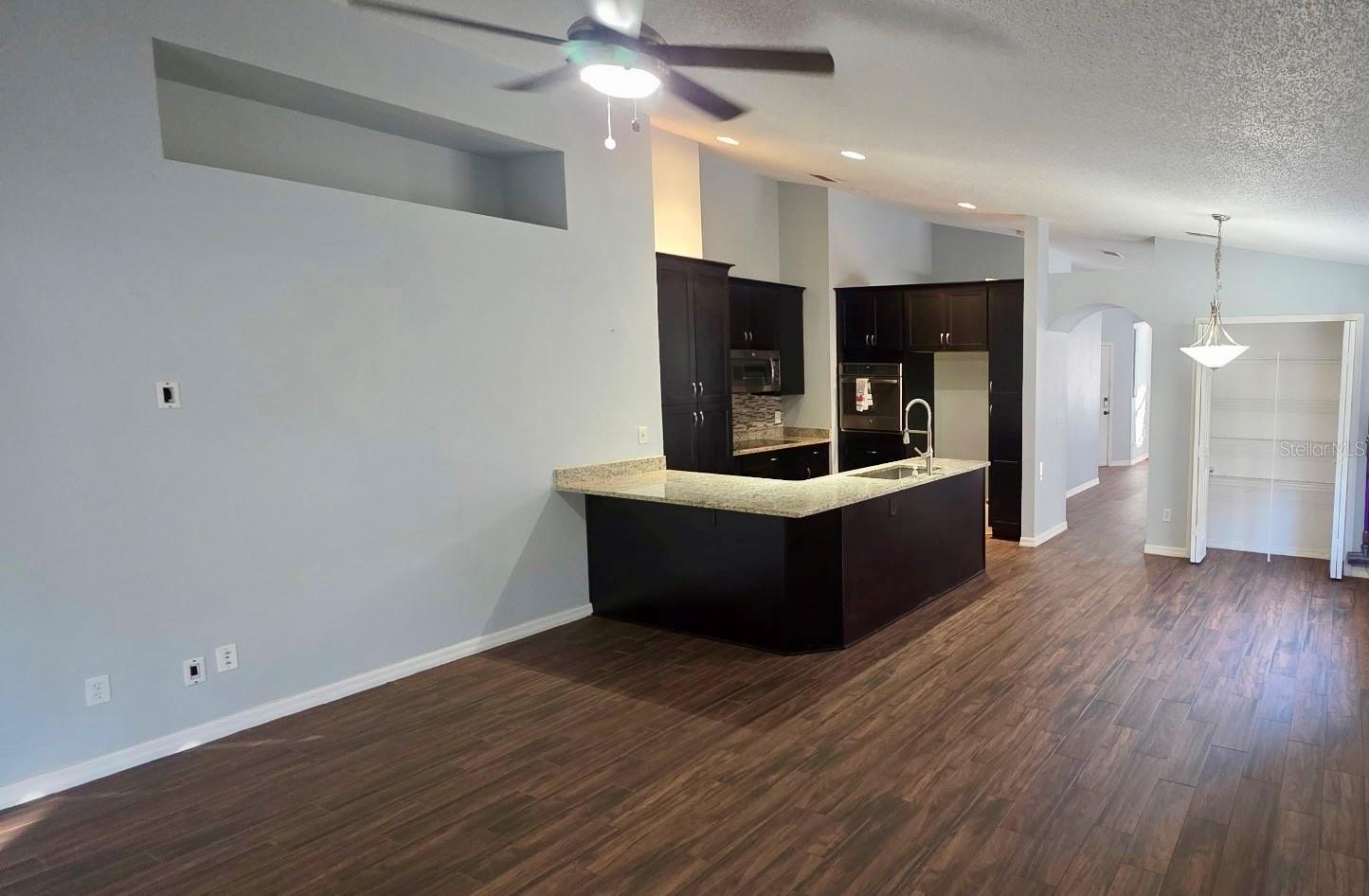 STONEYBROOK - Residential