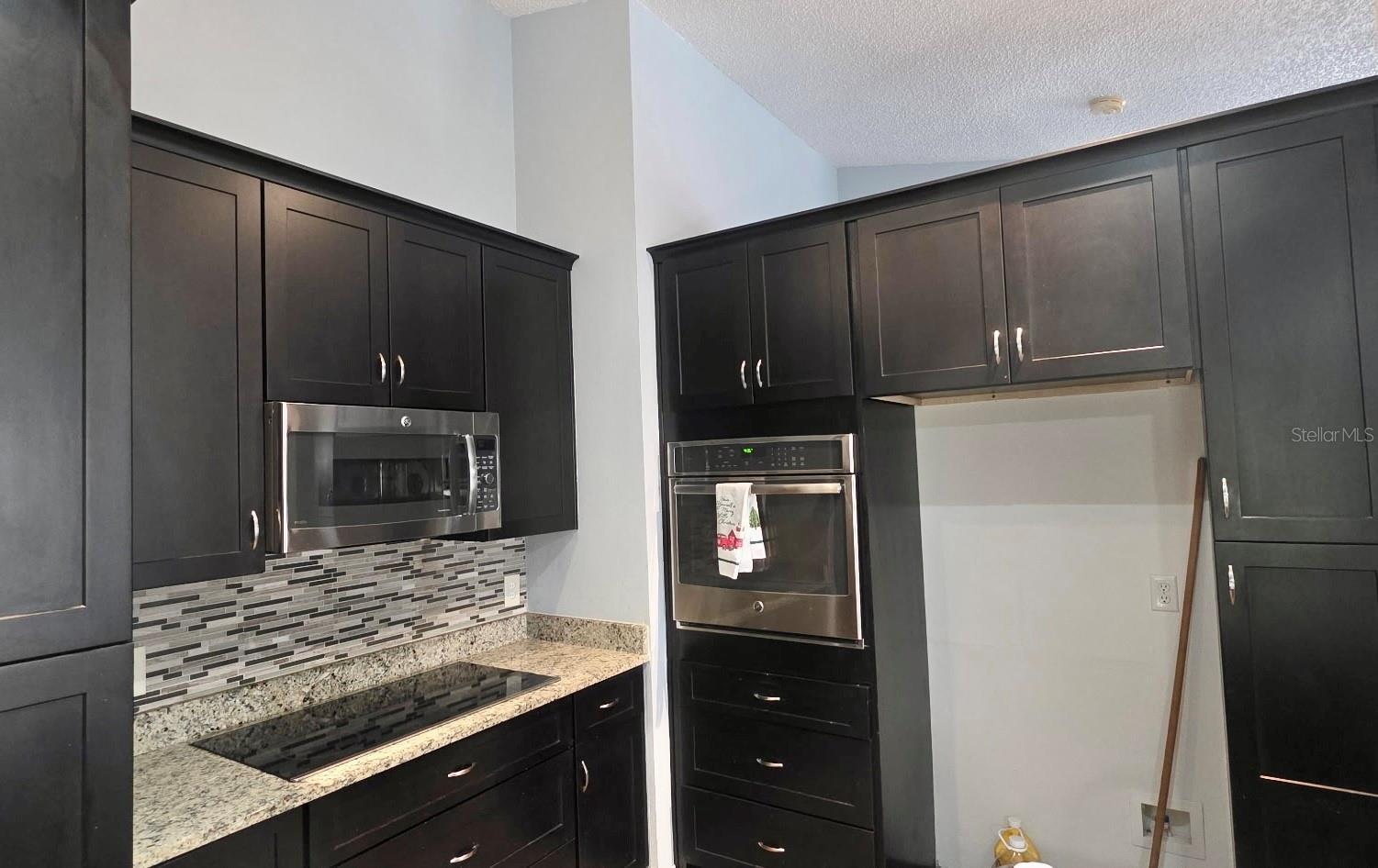 STONEYBROOK - Residential