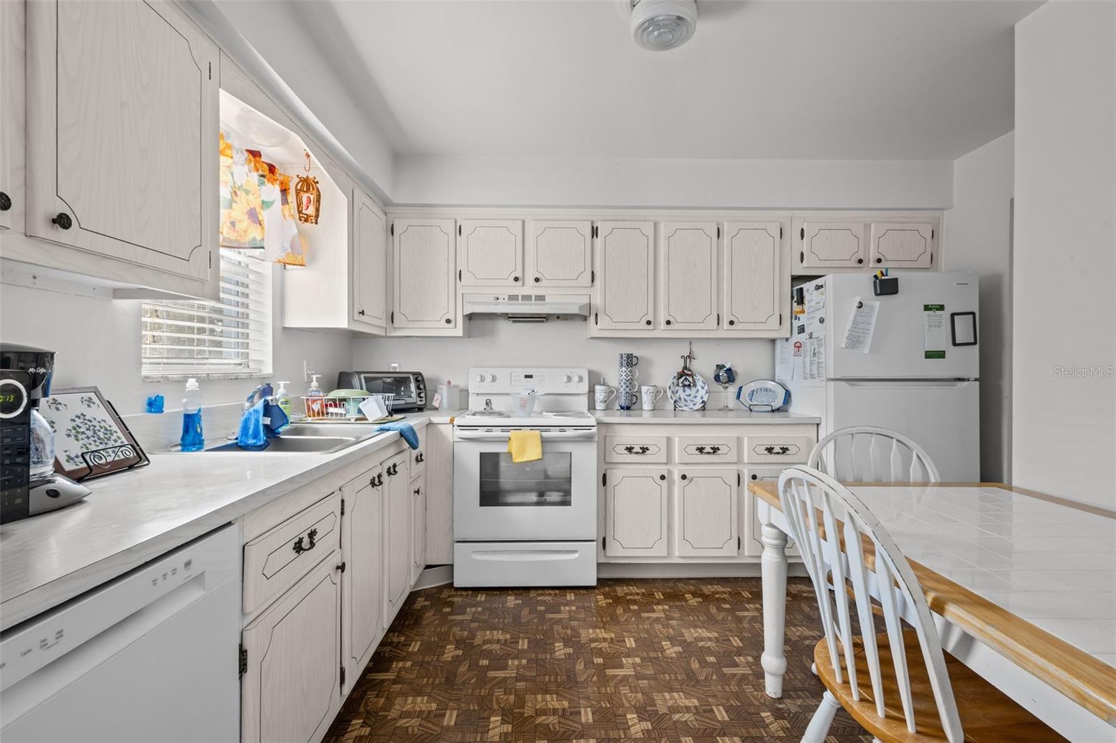 BELLEAIR FOREST - Residential