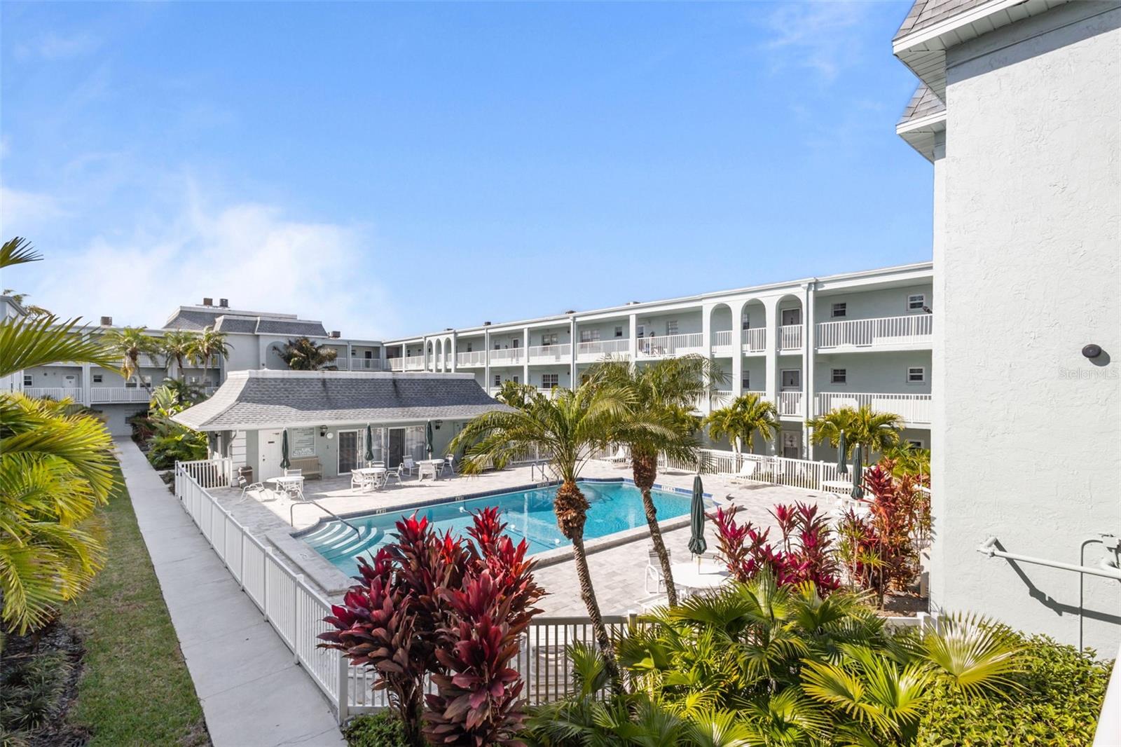 BELLEAIR FOREST - Residential