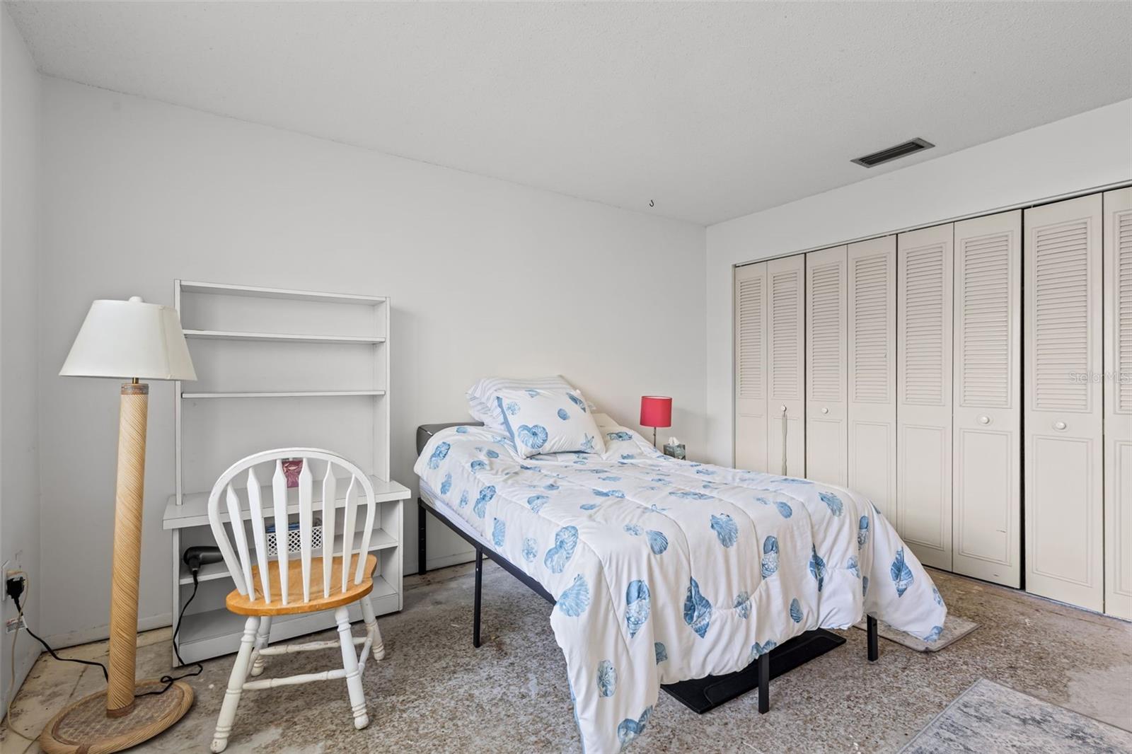 BELLEAIR FOREST - Residential