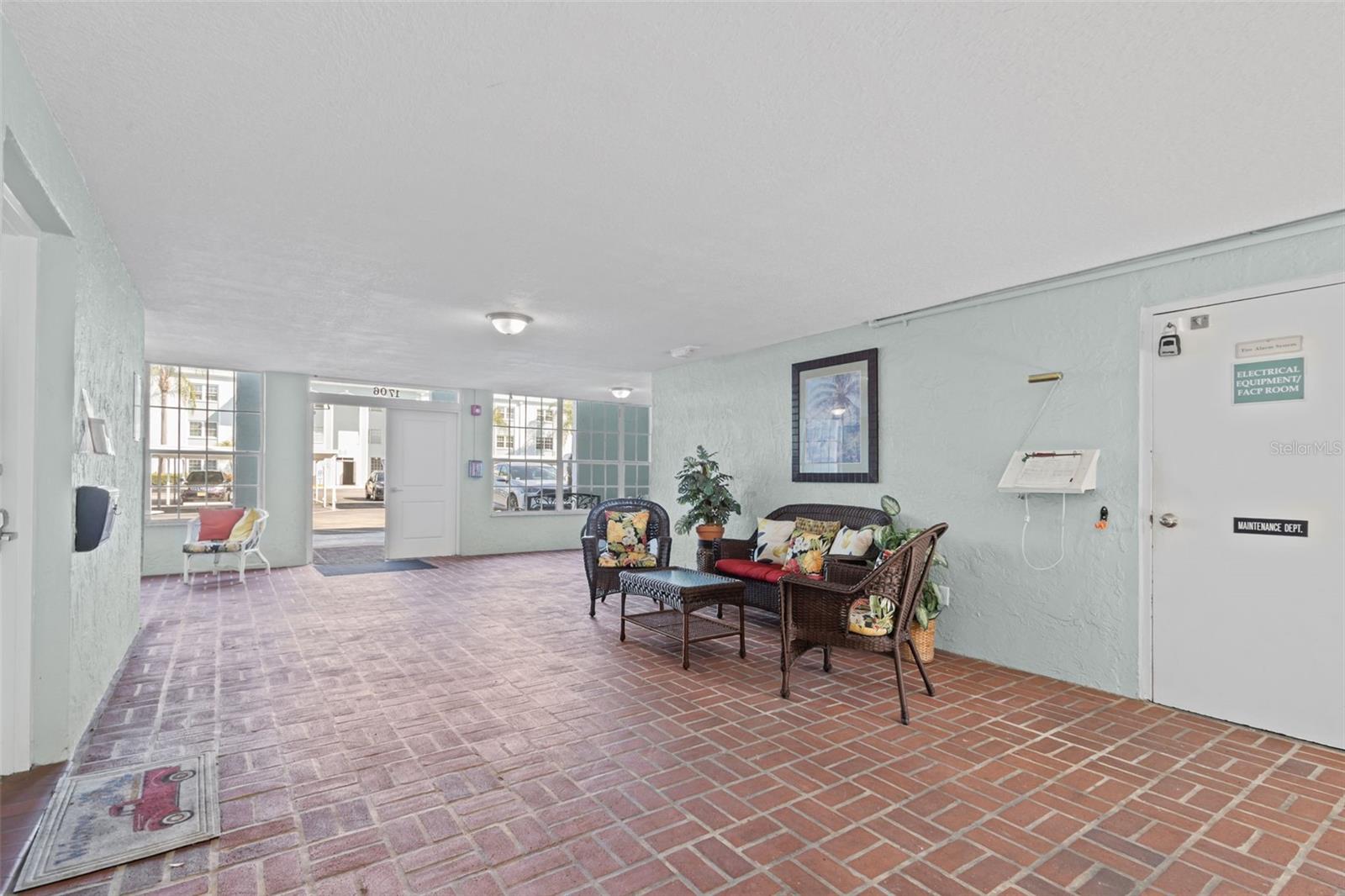 BELLEAIR FOREST - Residential