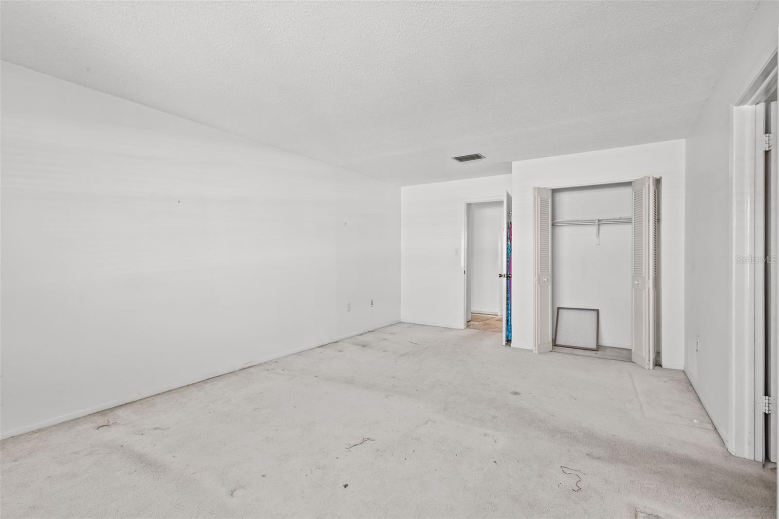 BELLEAIR FOREST - Residential