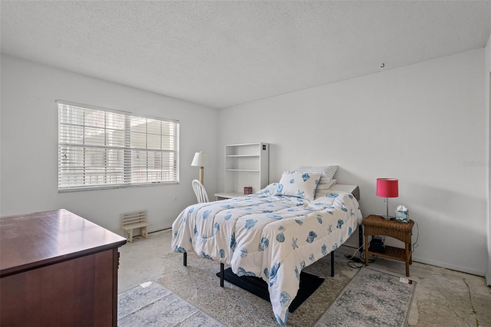 BELLEAIR FOREST - Residential