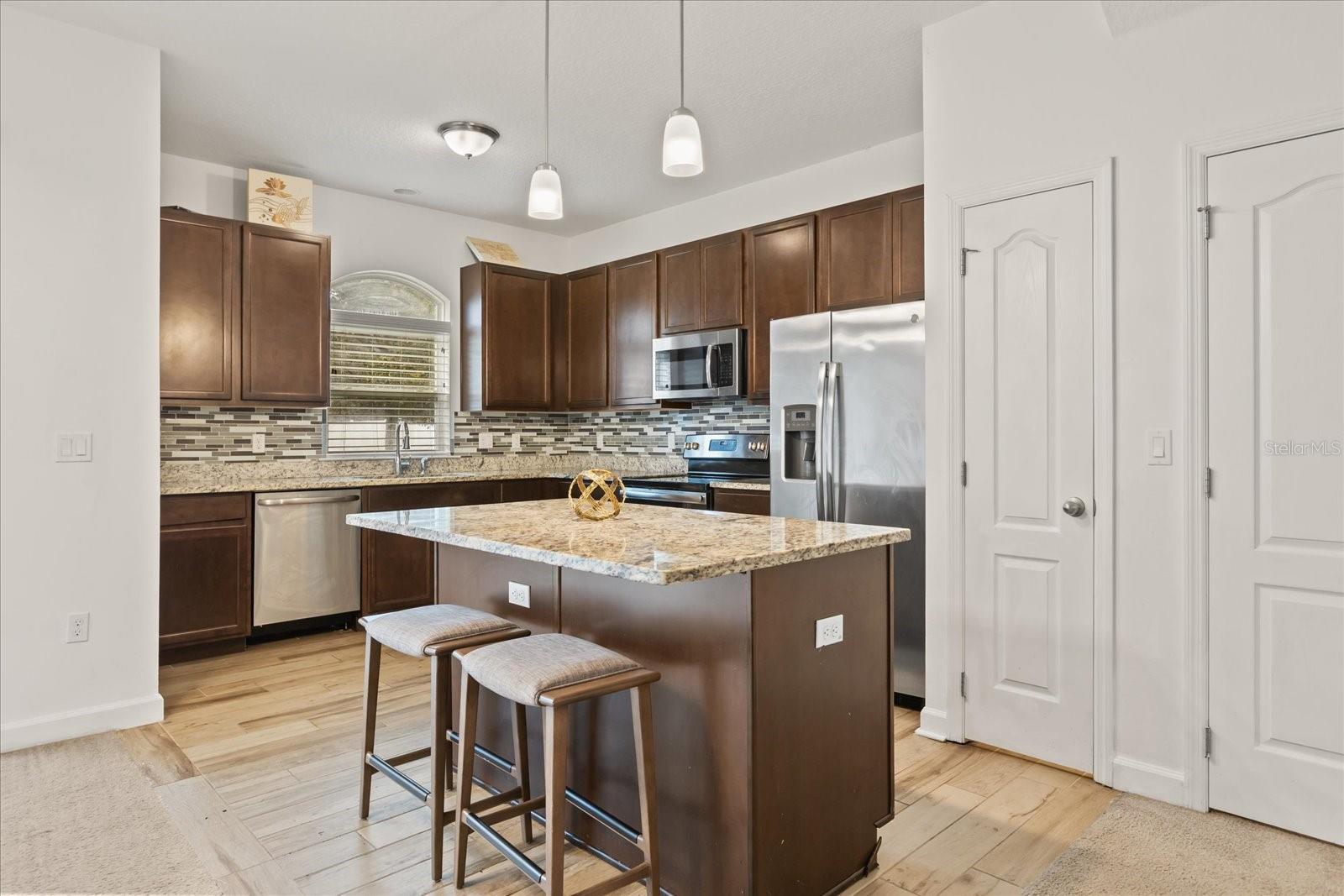 CORONADO TWNHMS - Residential