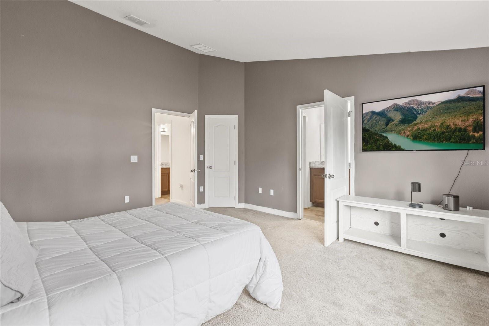 CORONADO TWNHMS - Residential