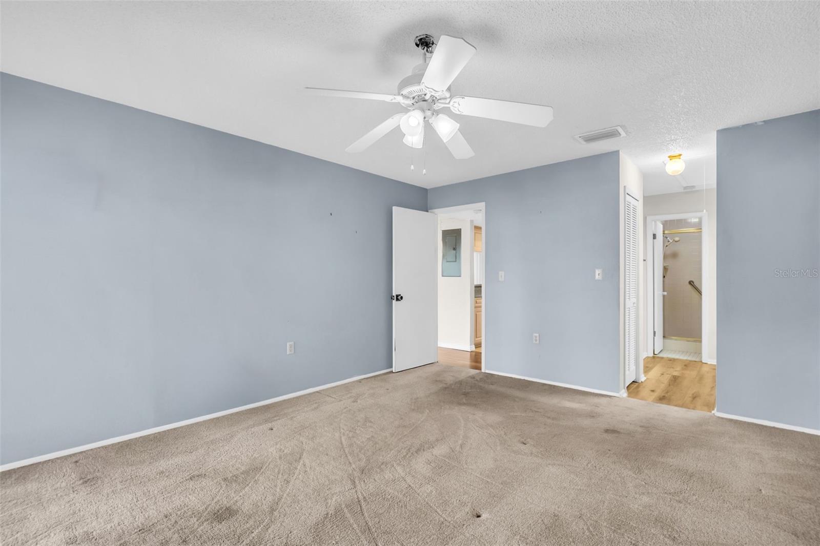 EAST LAKE WOODLANDS CLUSTER HOMES - Residential