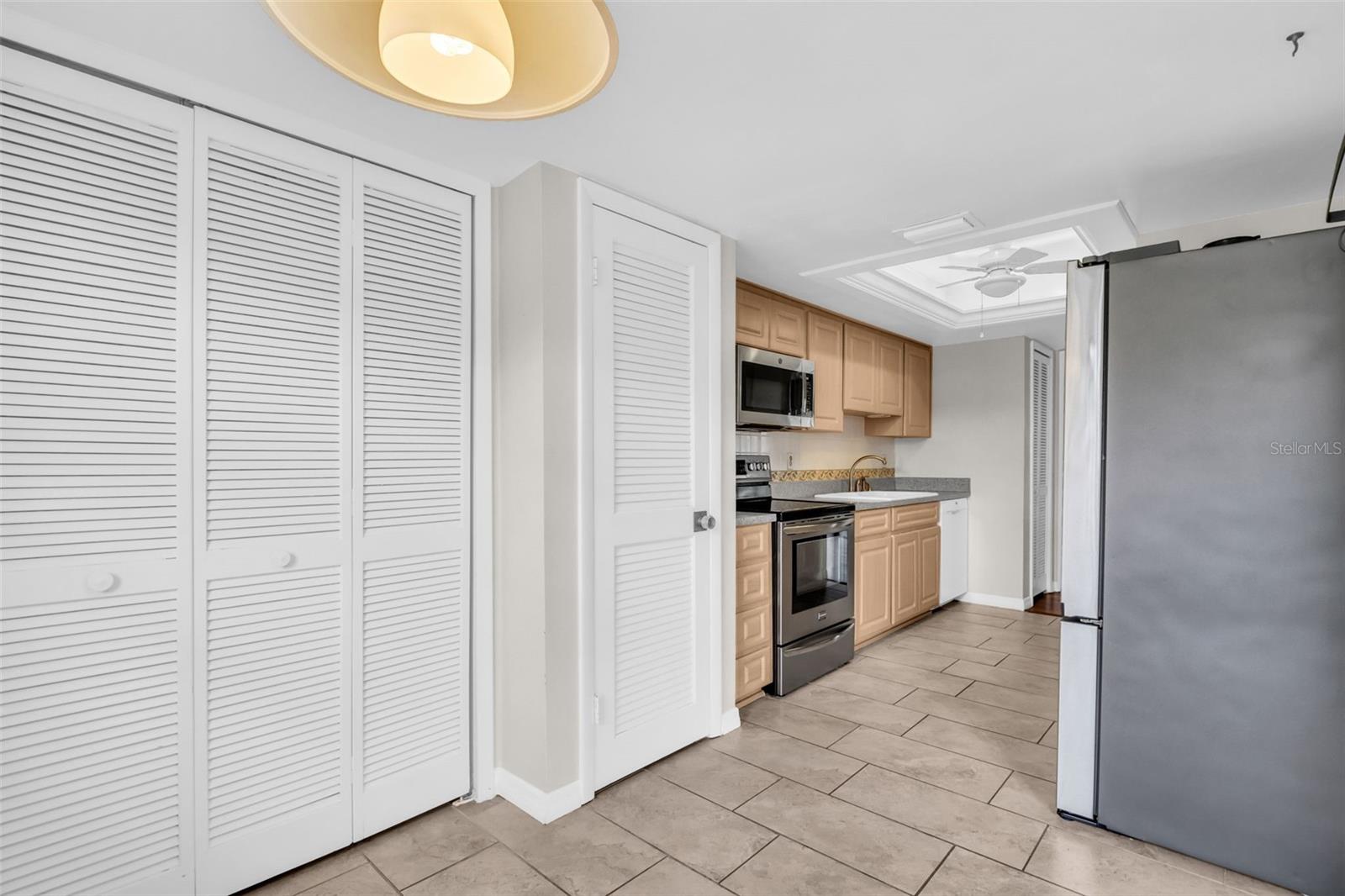 EAST LAKE WOODLANDS CLUSTER HOMES - Residential