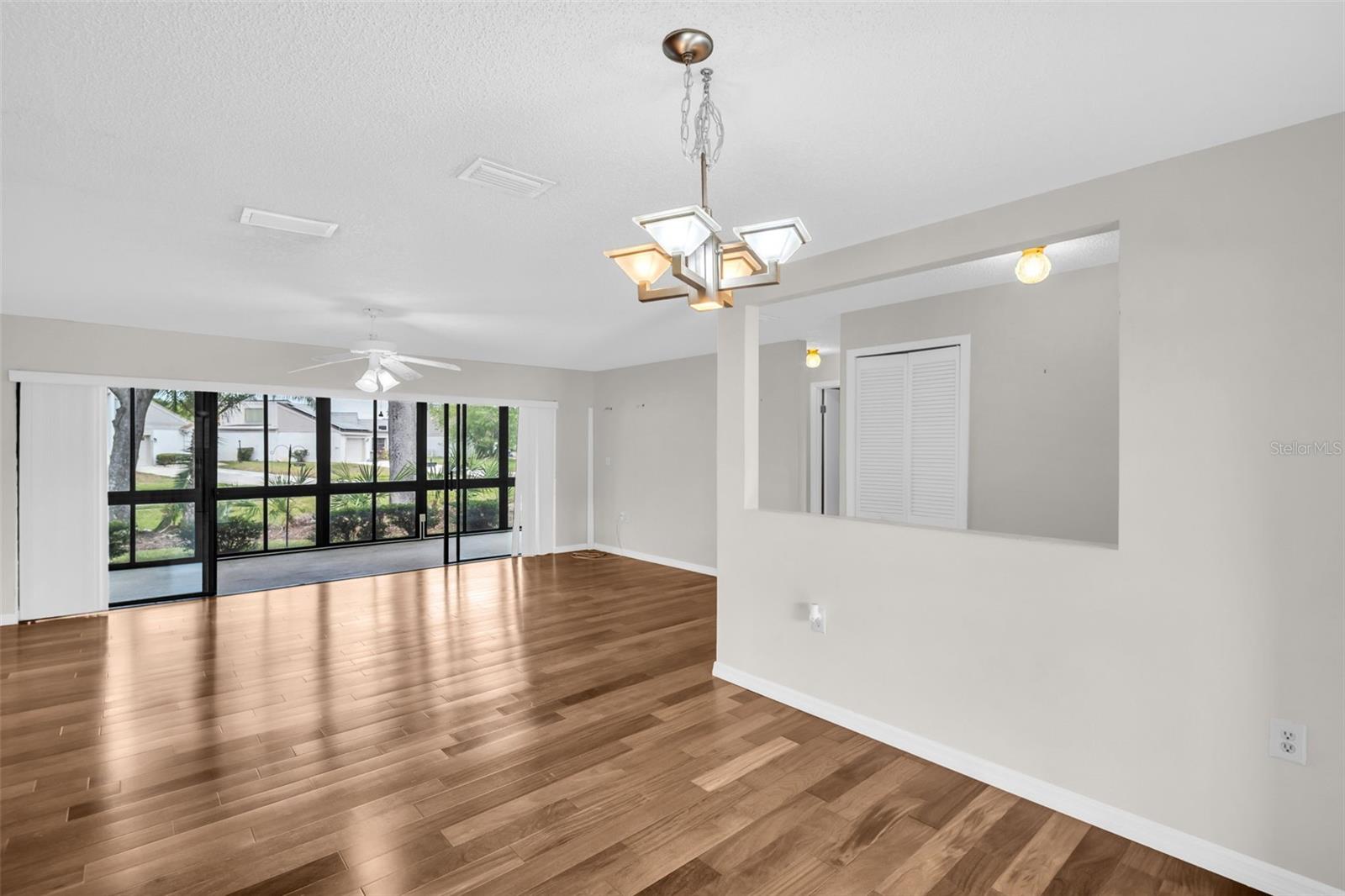 EAST LAKE WOODLANDS CLUSTER HOMES - Residential