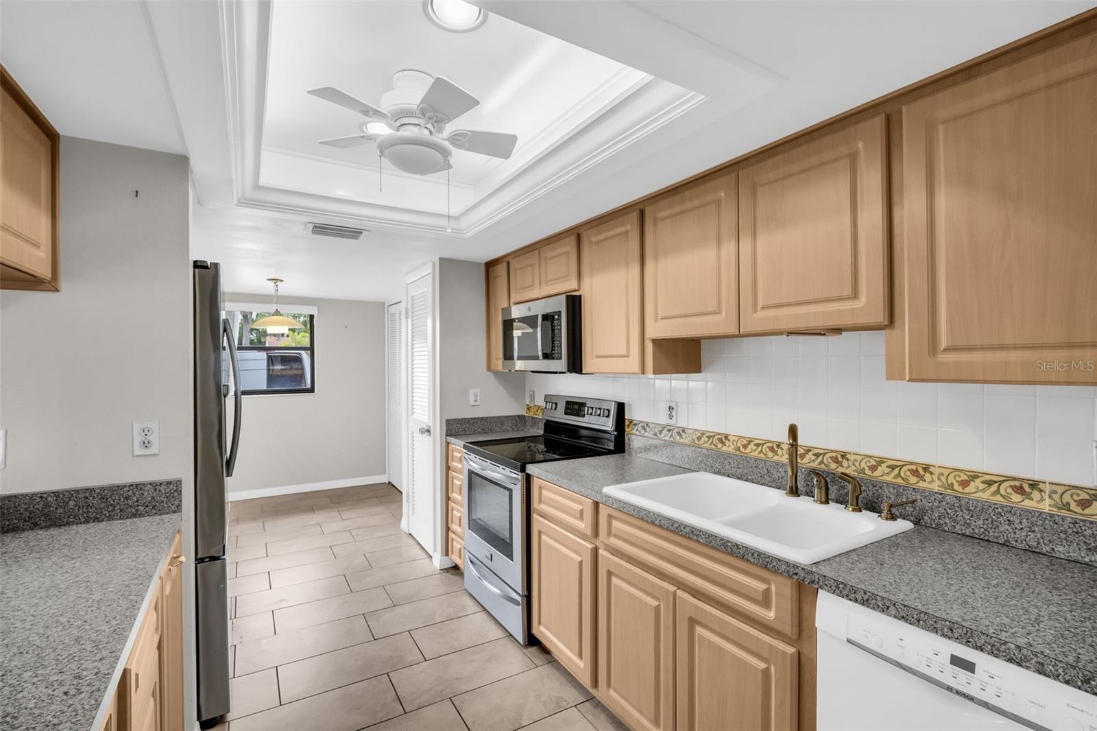 EAST LAKE WOODLANDS CLUSTER HOMES - Residential