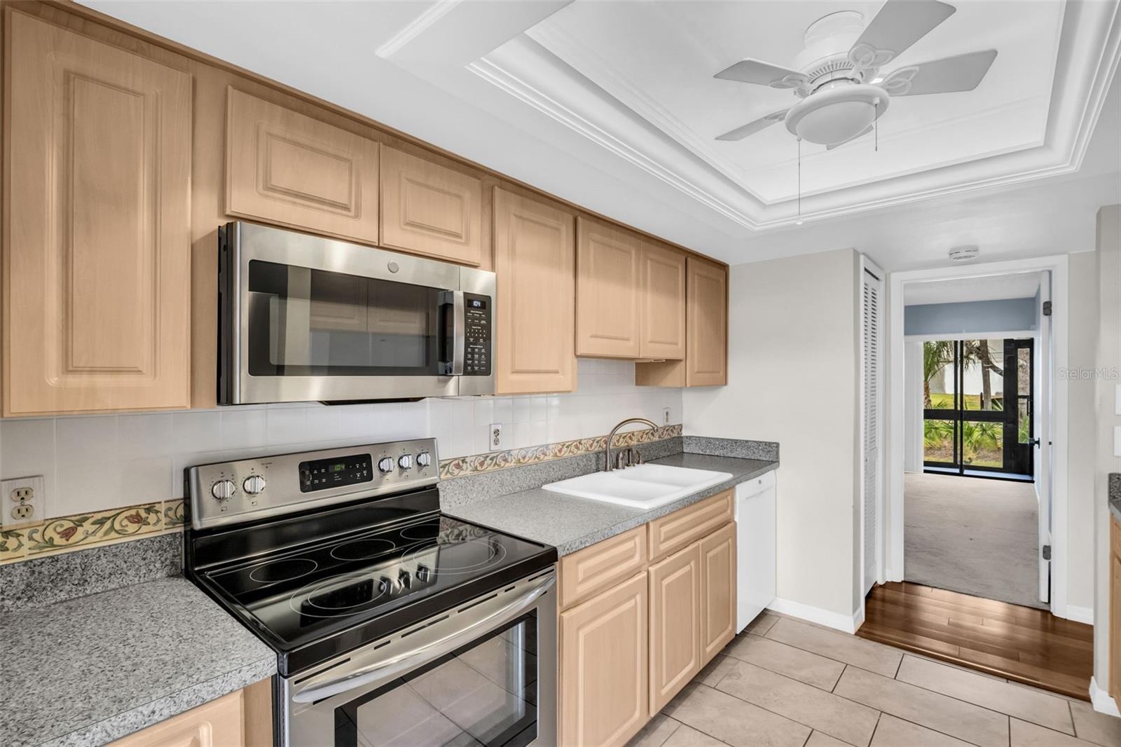 EAST LAKE WOODLANDS CLUSTER HOMES - Residential