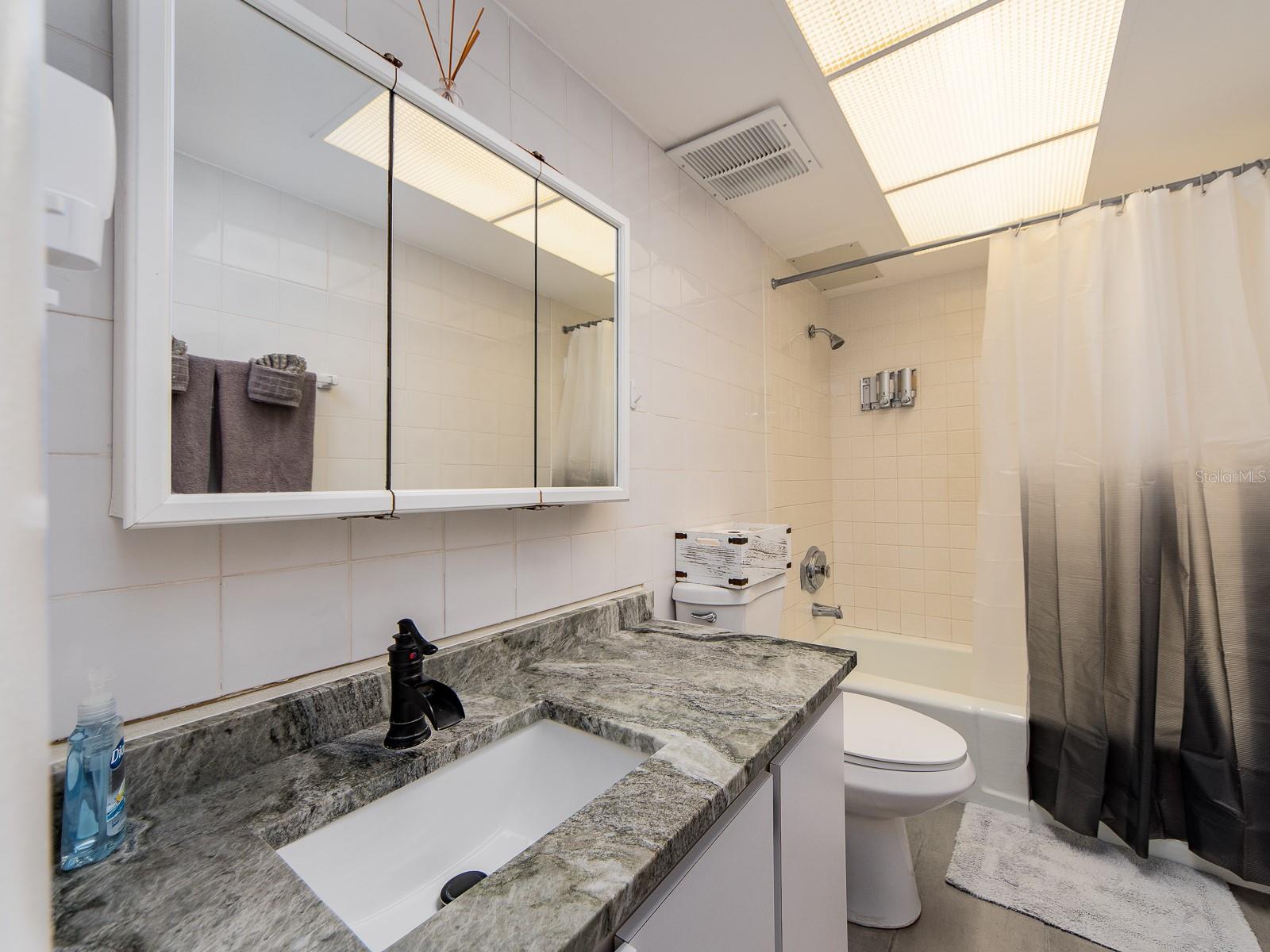 HOLIDAY VILLAS 2 - Residential