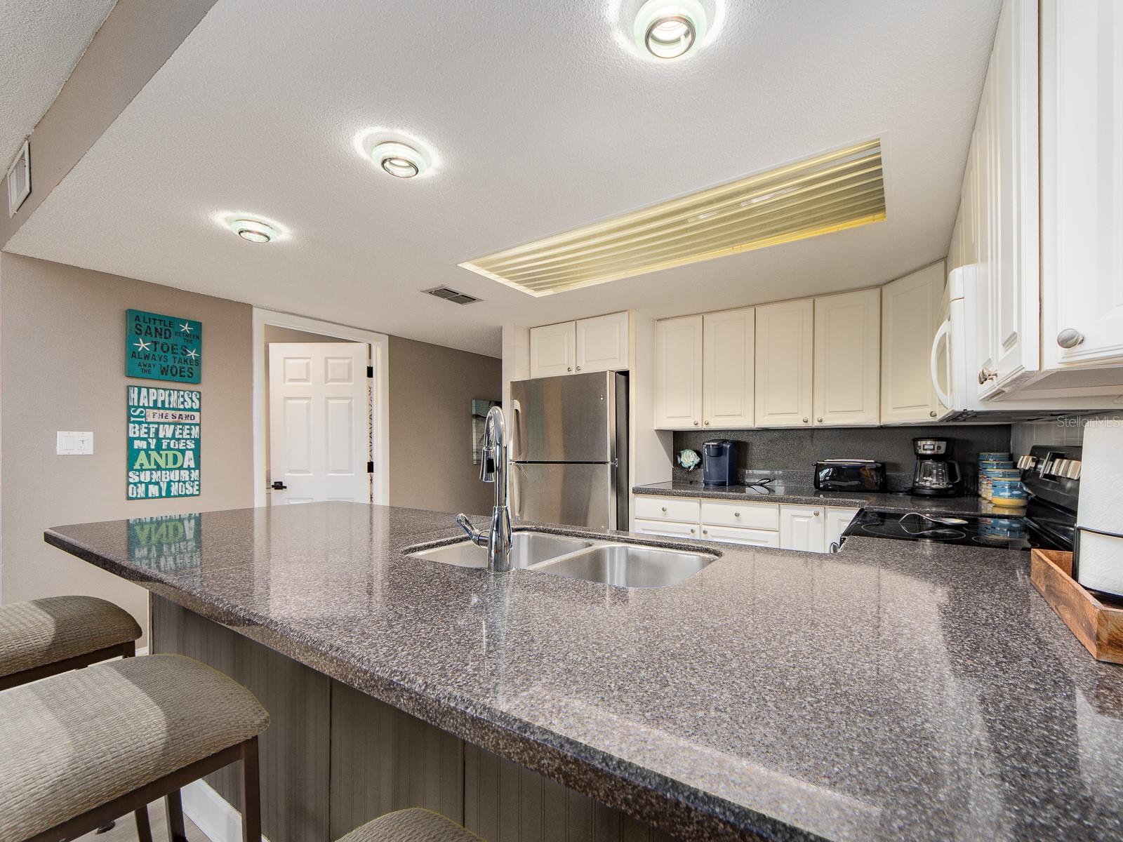 HOLIDAY VILLAS 2 - Residential