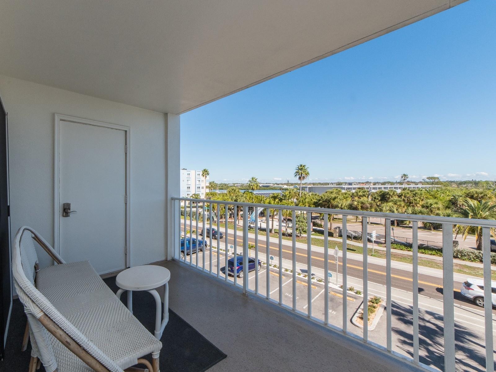 HOLIDAY VILLAS 2 - Residential