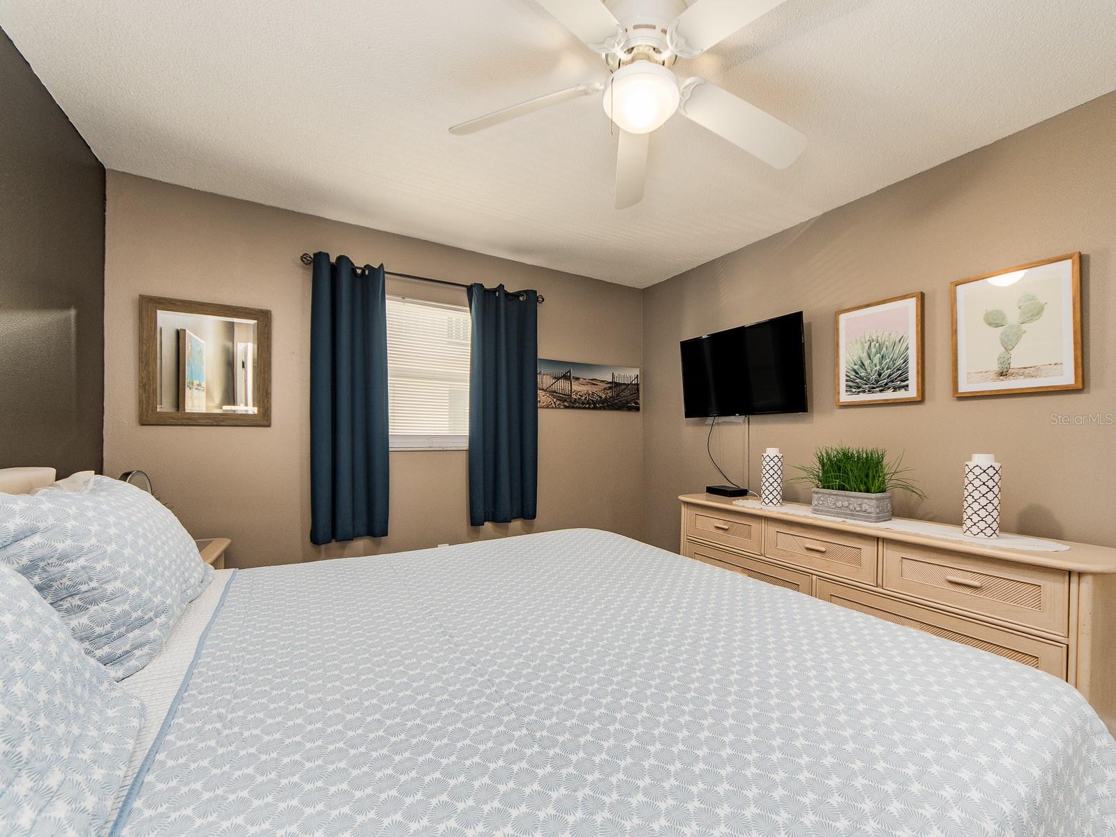 HOLIDAY VILLAS 2 - Residential