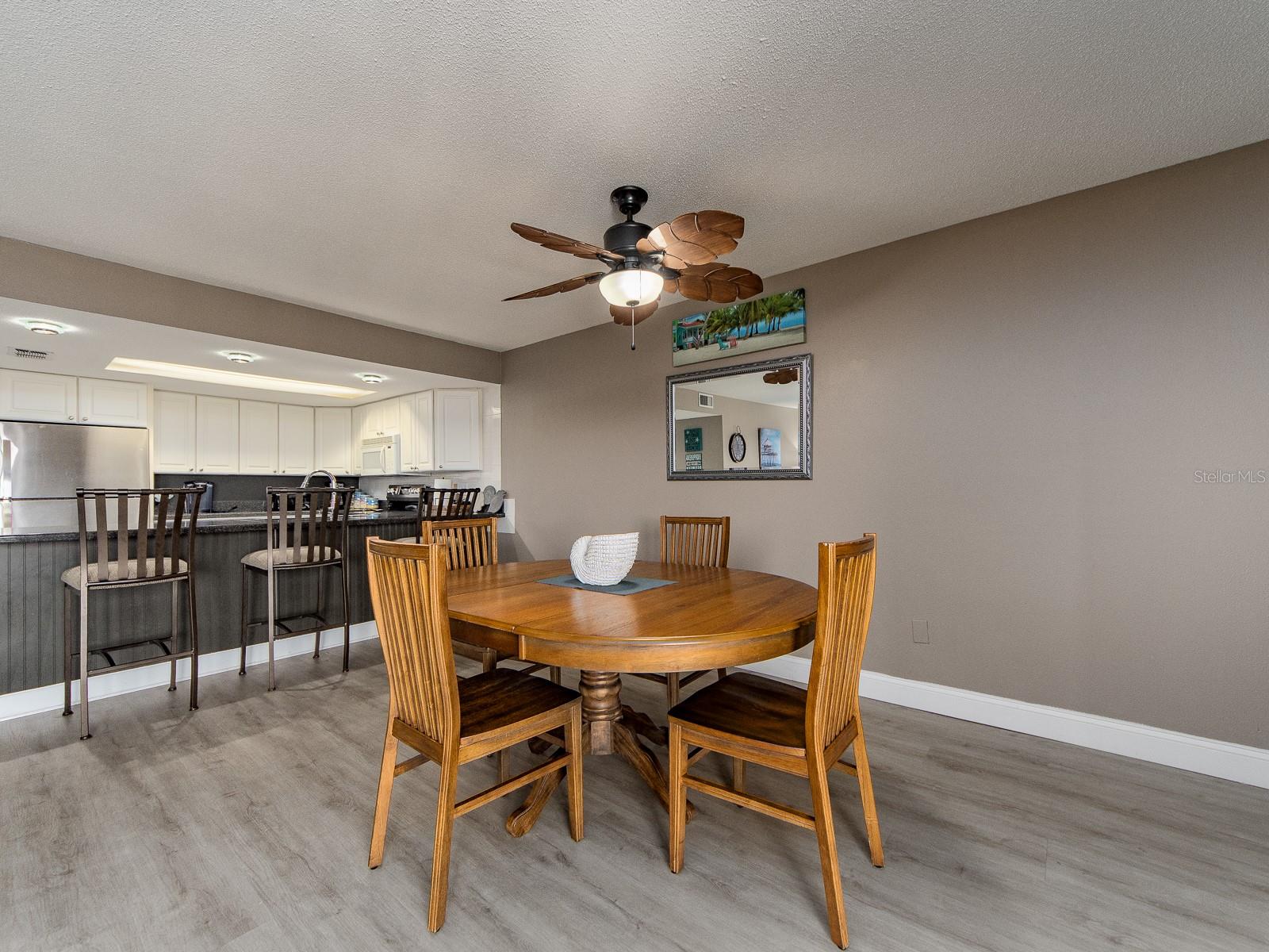 HOLIDAY VILLAS 2 - Residential