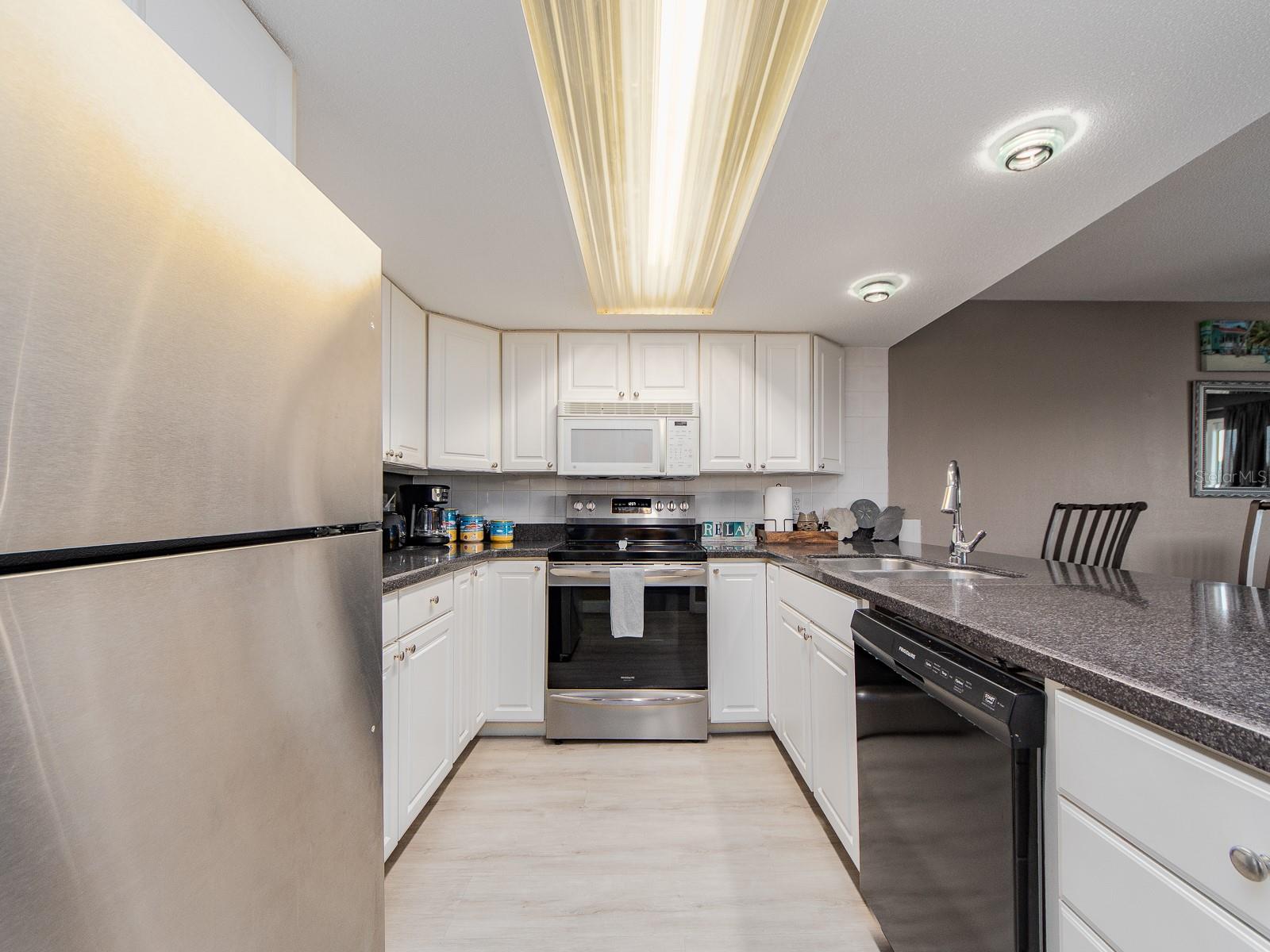 HOLIDAY VILLAS 2 - Residential