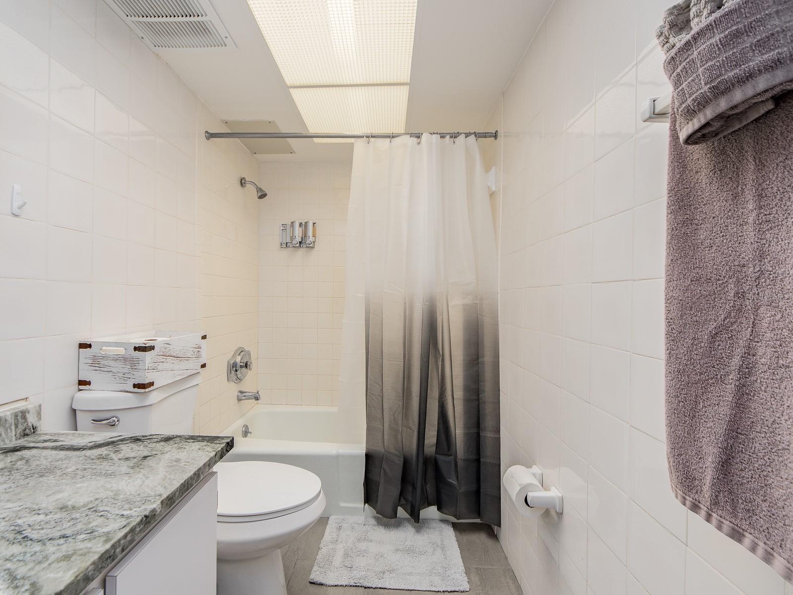 HOLIDAY VILLAS 2 - Residential