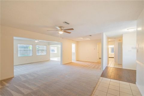 A home in SEMINOLE