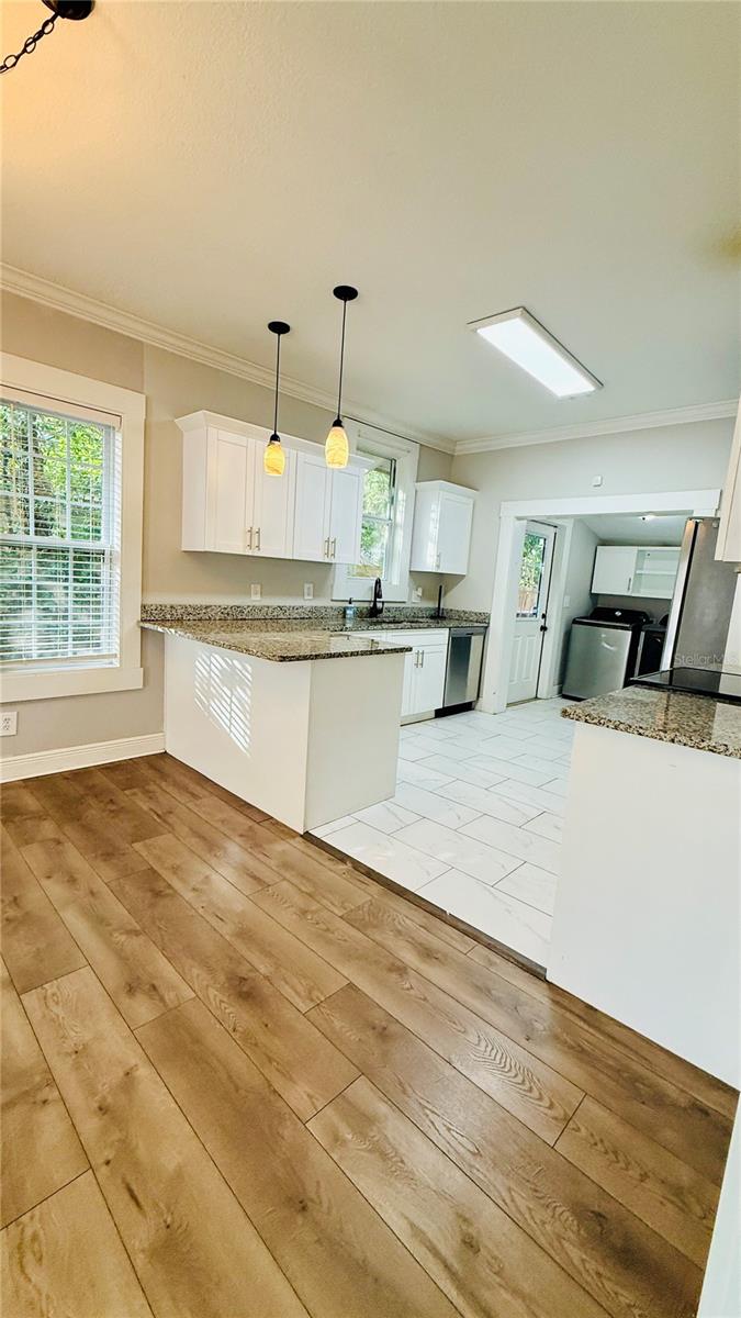 BUFFALO PARK - Residential Lease