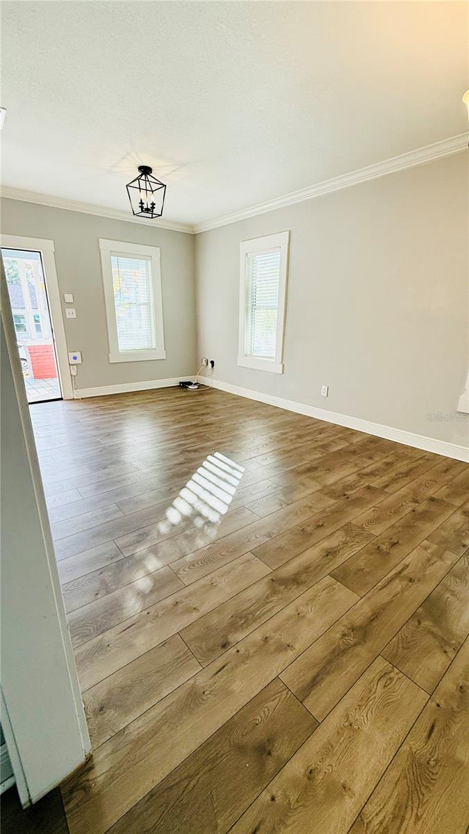 BUFFALO PARK - Residential Lease