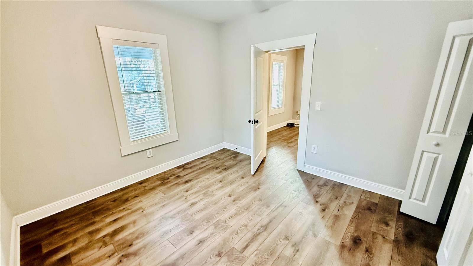 BUFFALO PARK - Residential Lease