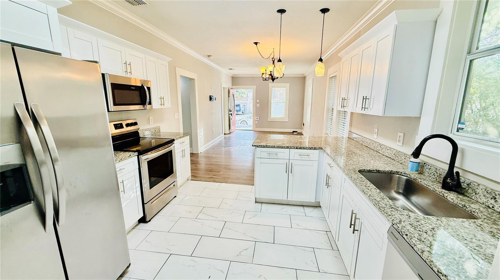 BUFFALO PARK - Residential Lease