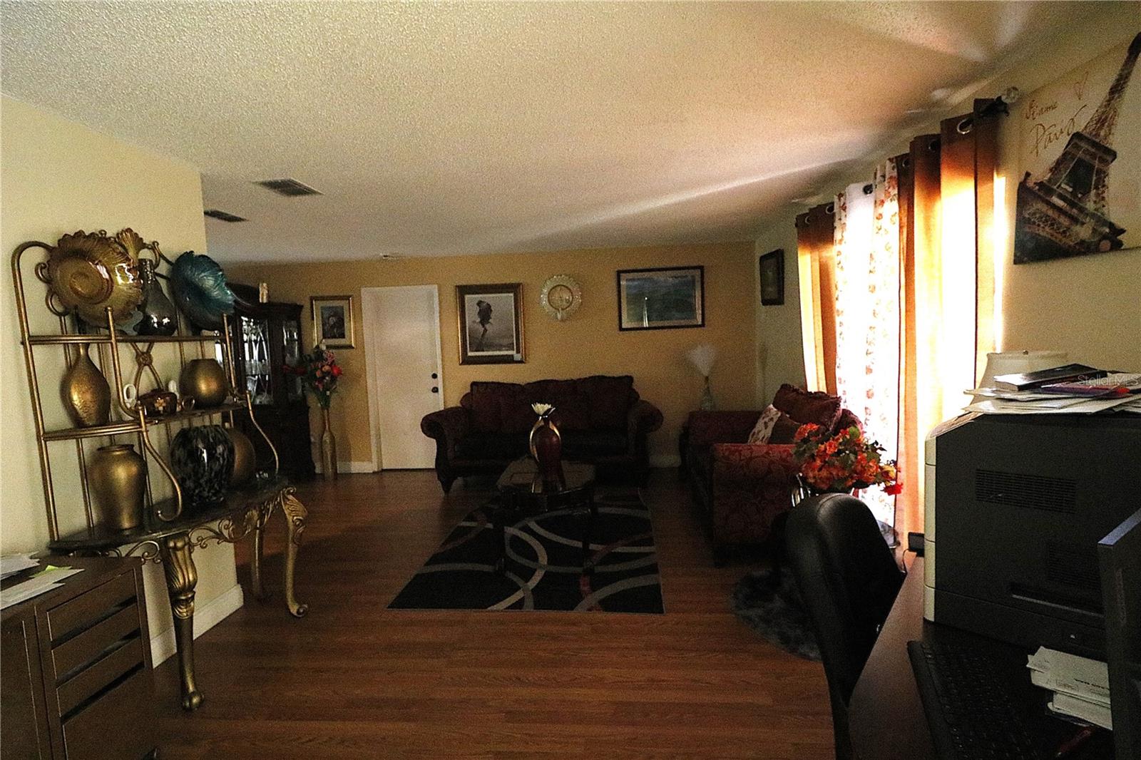1419 CARRIAGE OAK COURT