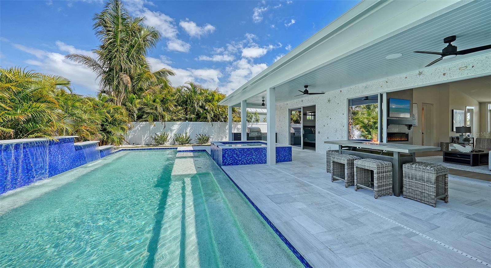 PALMA SOLA GRANDE - Residential