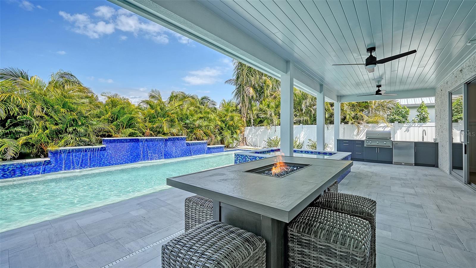 PALMA SOLA GRANDE - Residential