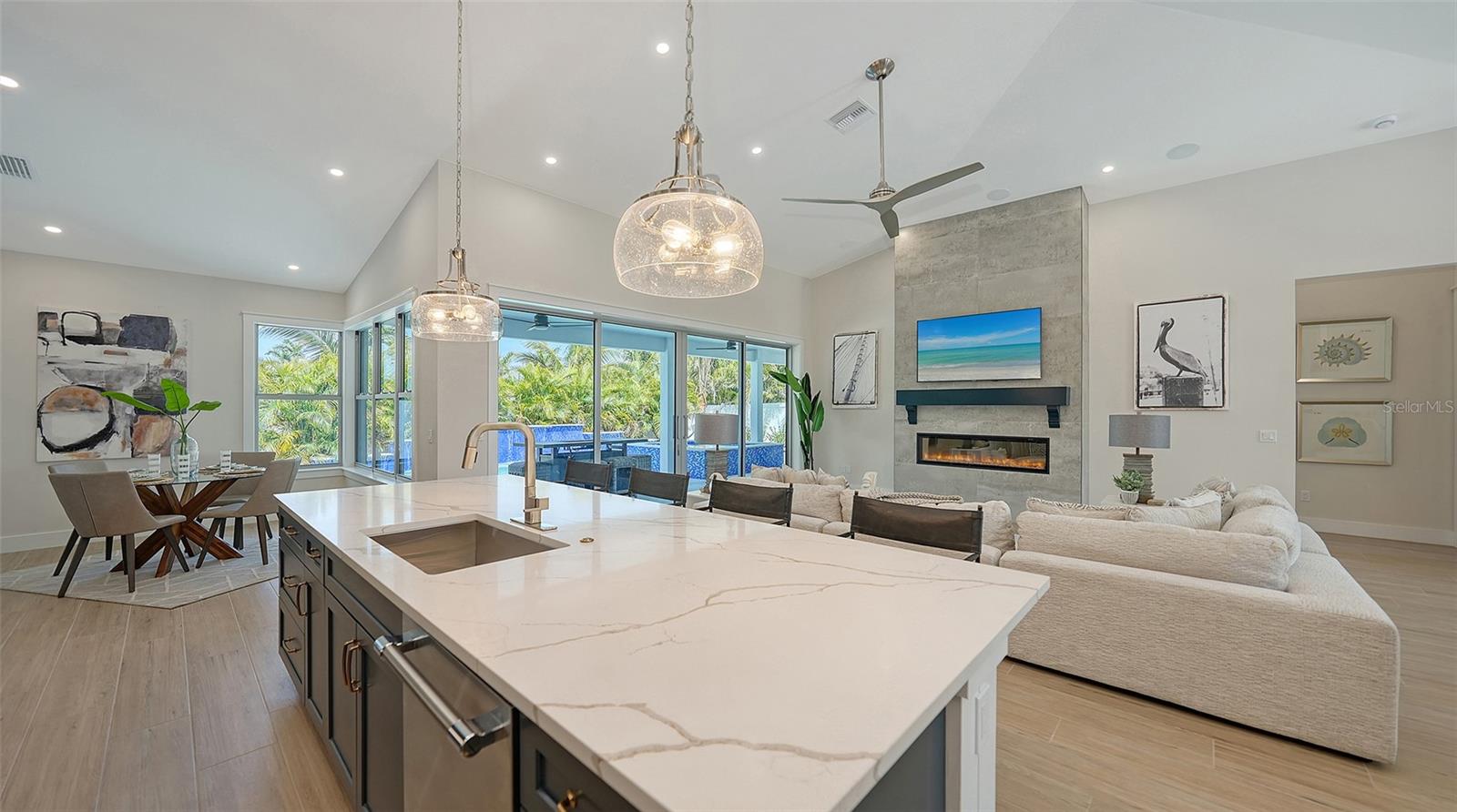 PALMA SOLA GRANDE - Residential