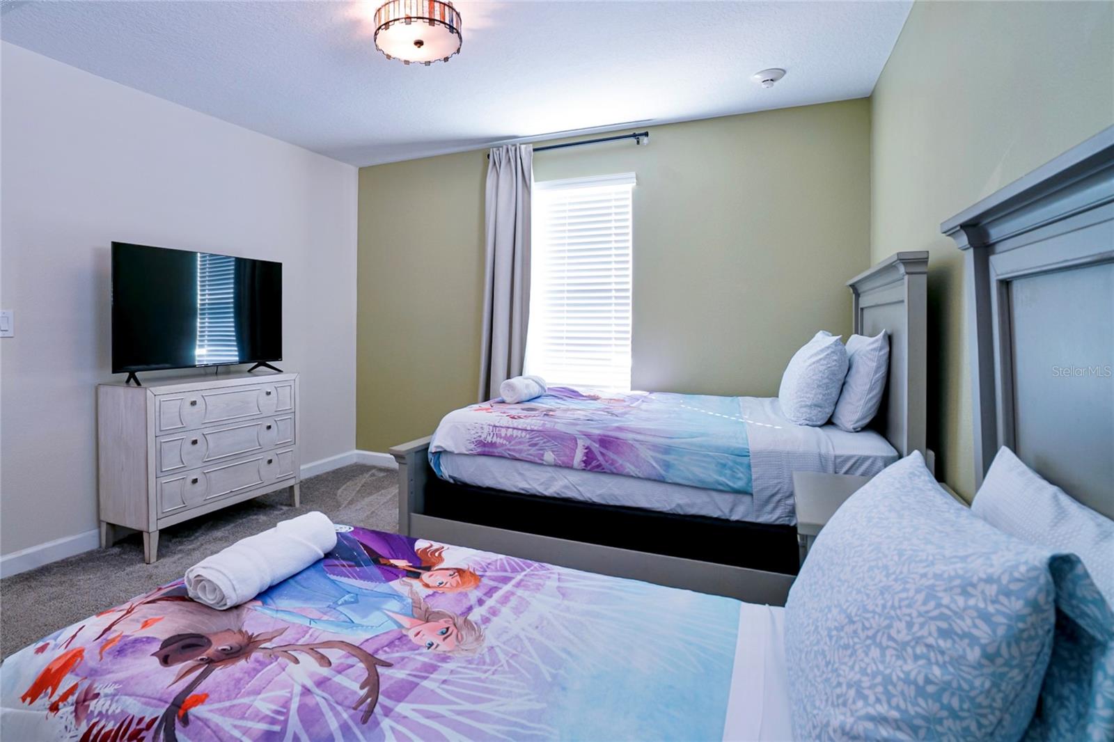 STOREY LAKE PH 3 - Residential