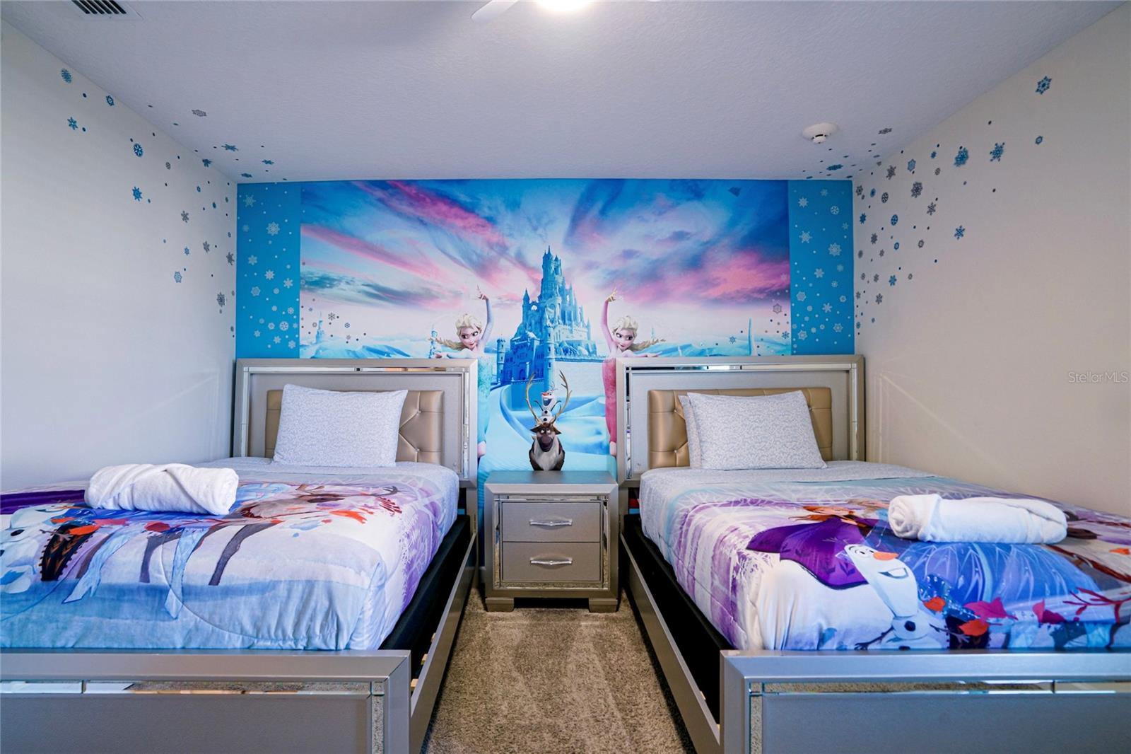 STOREY LAKE PH 3 - Residential