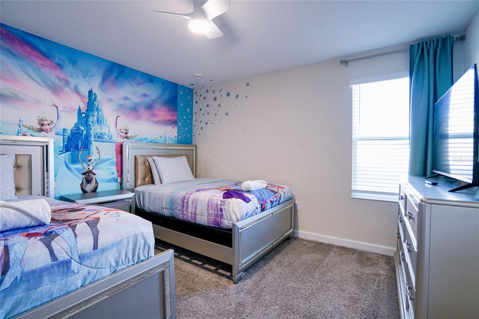 STOREY LAKE PH 3 - Residential