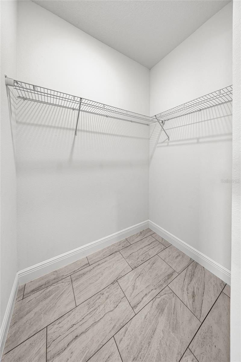 MARION OAKS UN ELEVEN - Residential