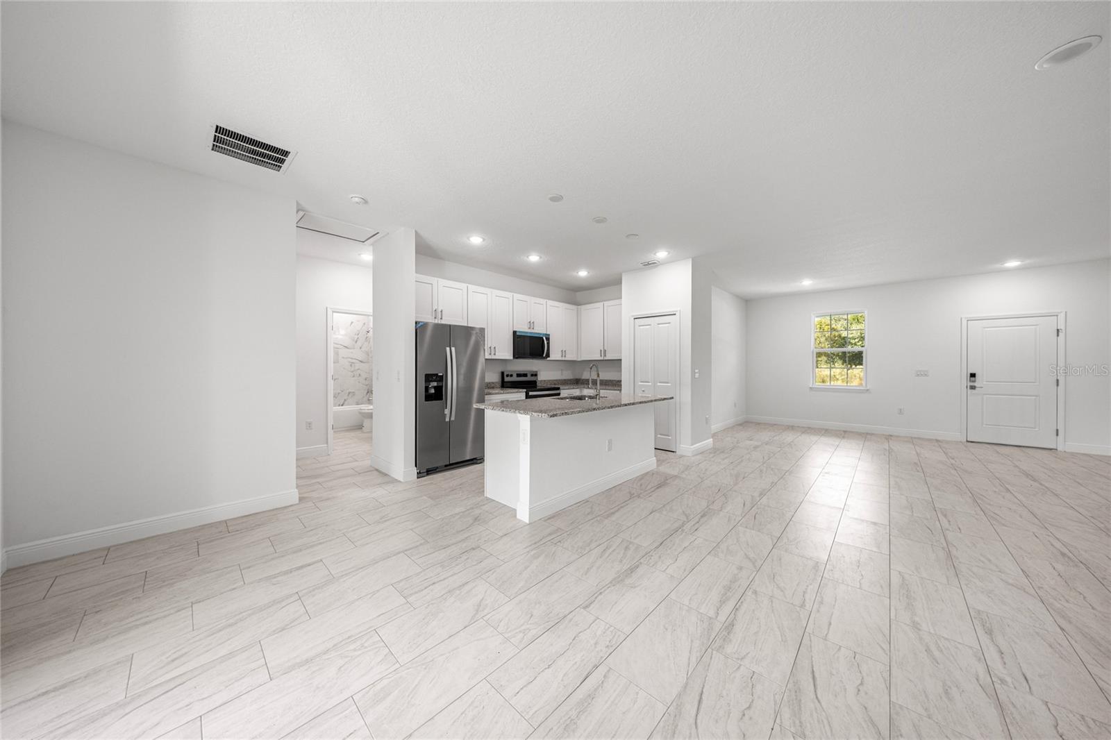 MARION OAKS UN ELEVEN - Residential