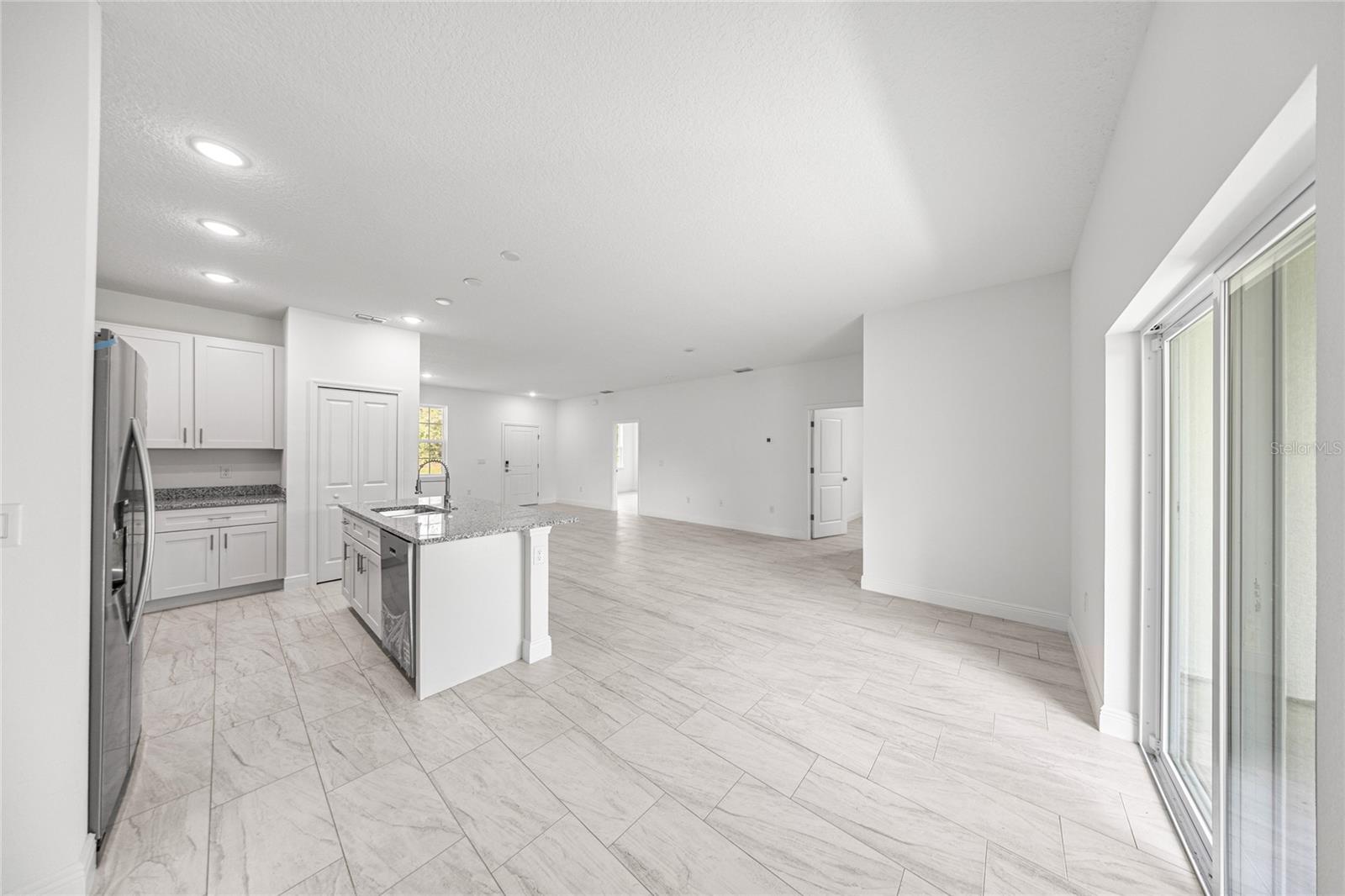 MARION OAKS UN ELEVEN - Residential