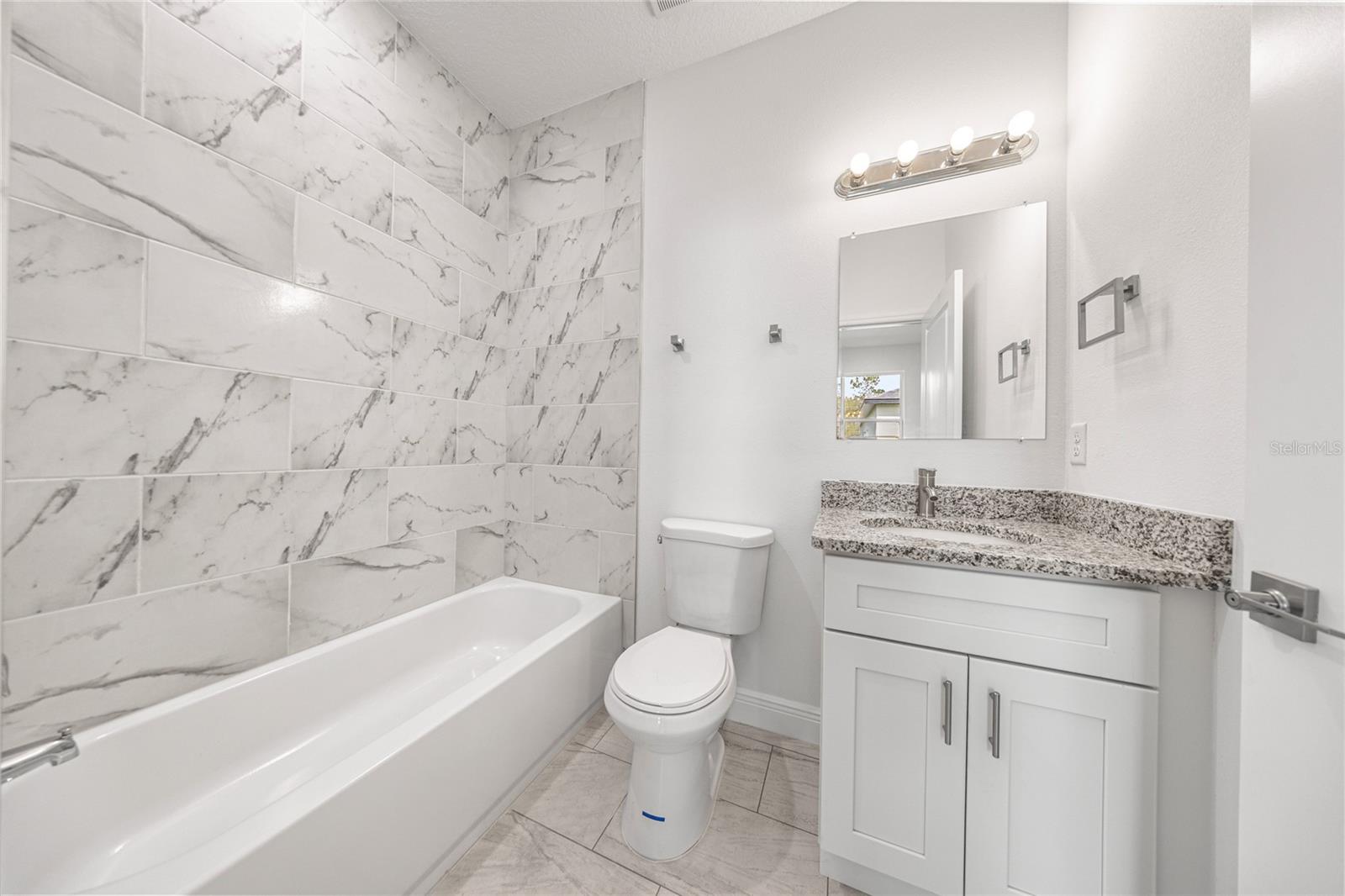 MARION OAKS UN ELEVEN - Residential