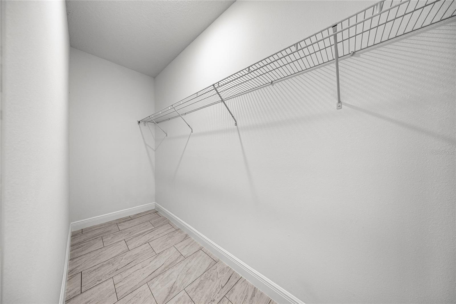 MARION OAKS UN ELEVEN - Residential