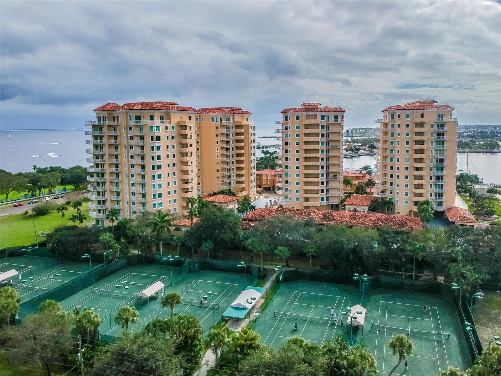 VINOY PLACE CONDO - Residential Lease