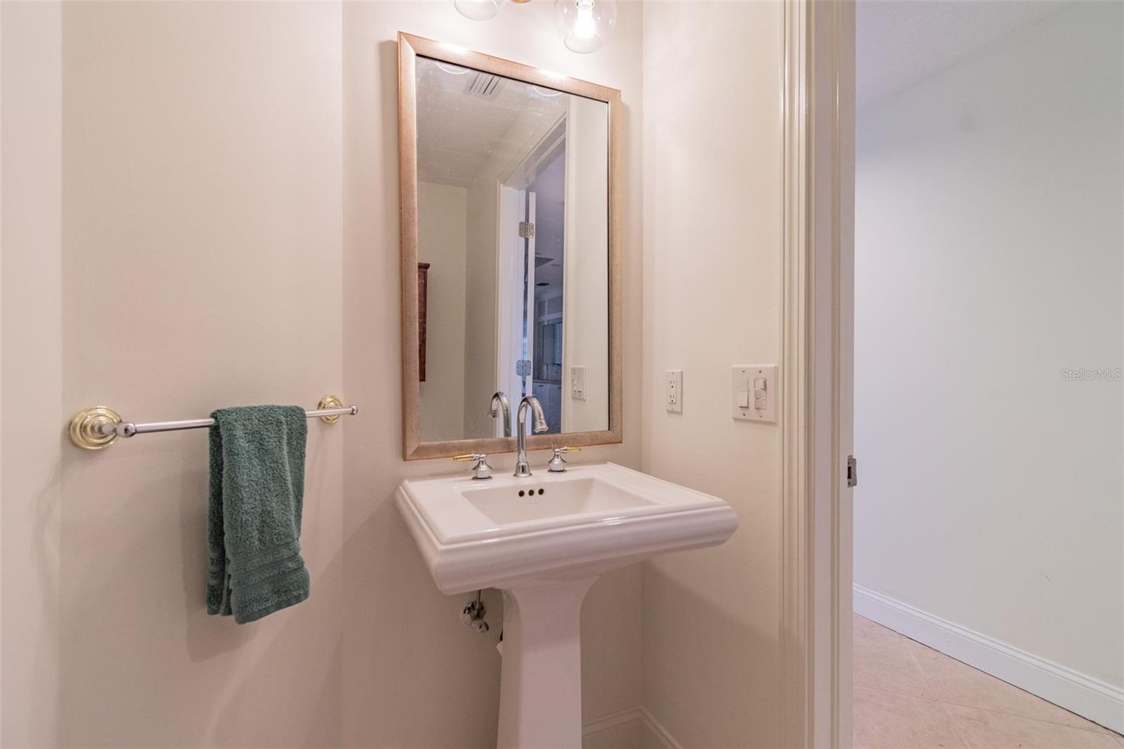 VINOY PLACE CONDO - Residential Lease