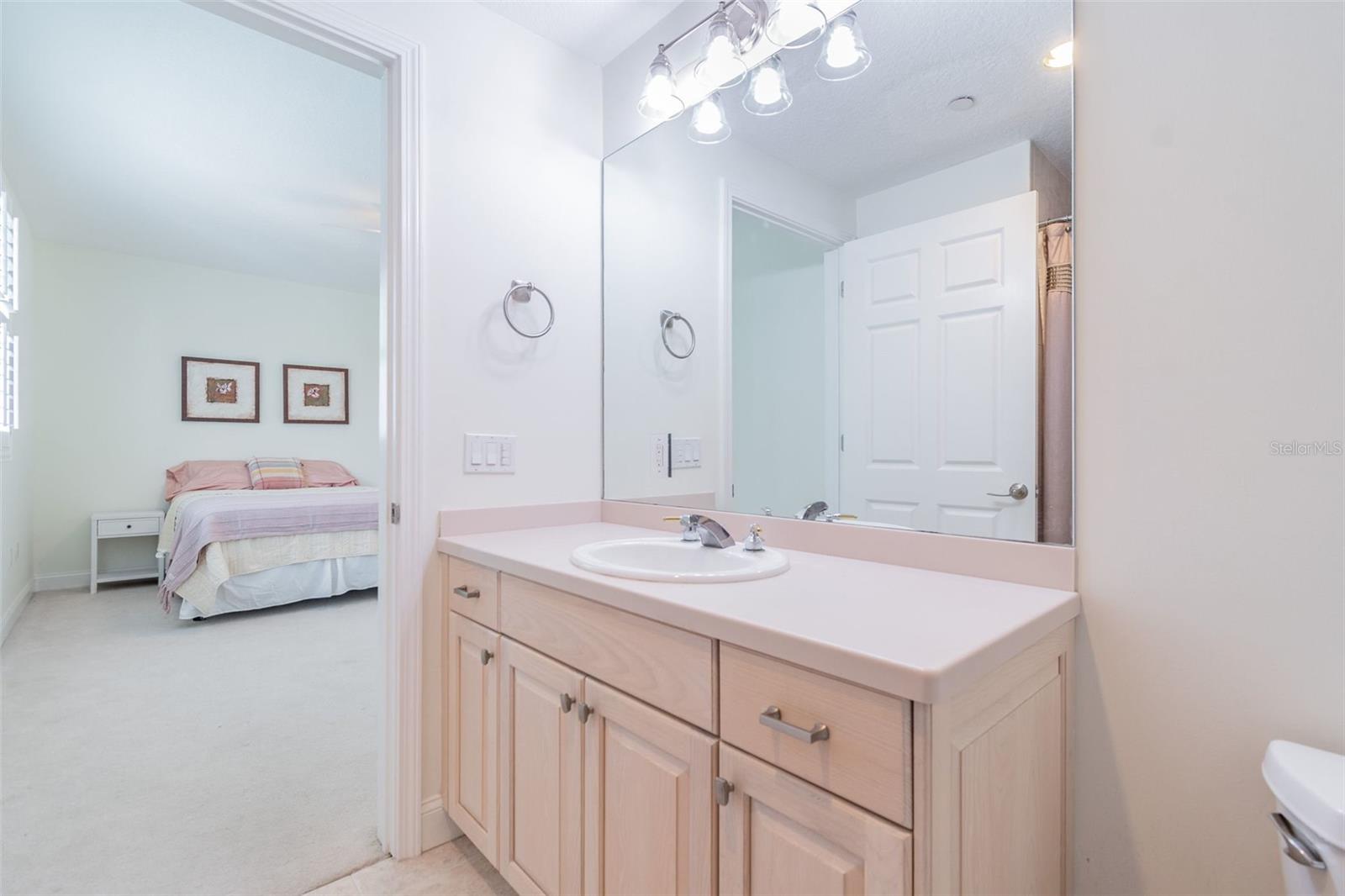 VINOY PLACE CONDO - Residential Lease